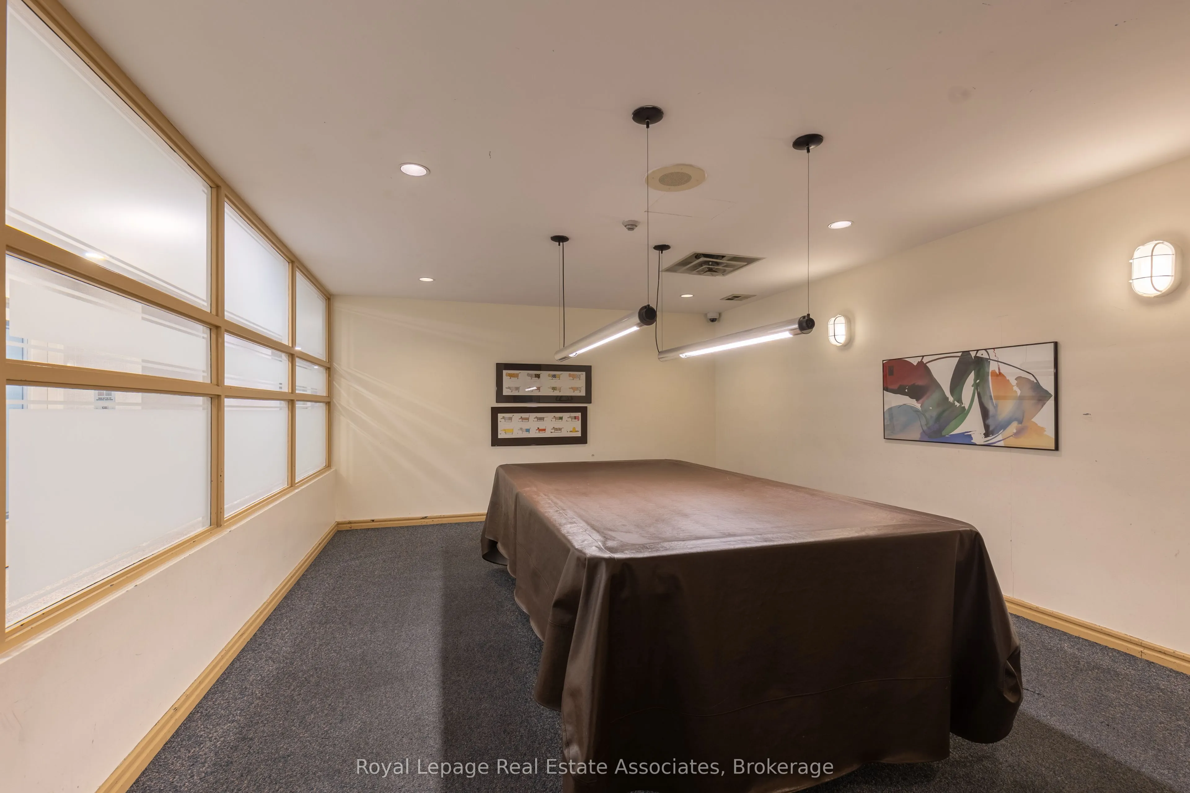 12 Laurelcrest Street, #1112