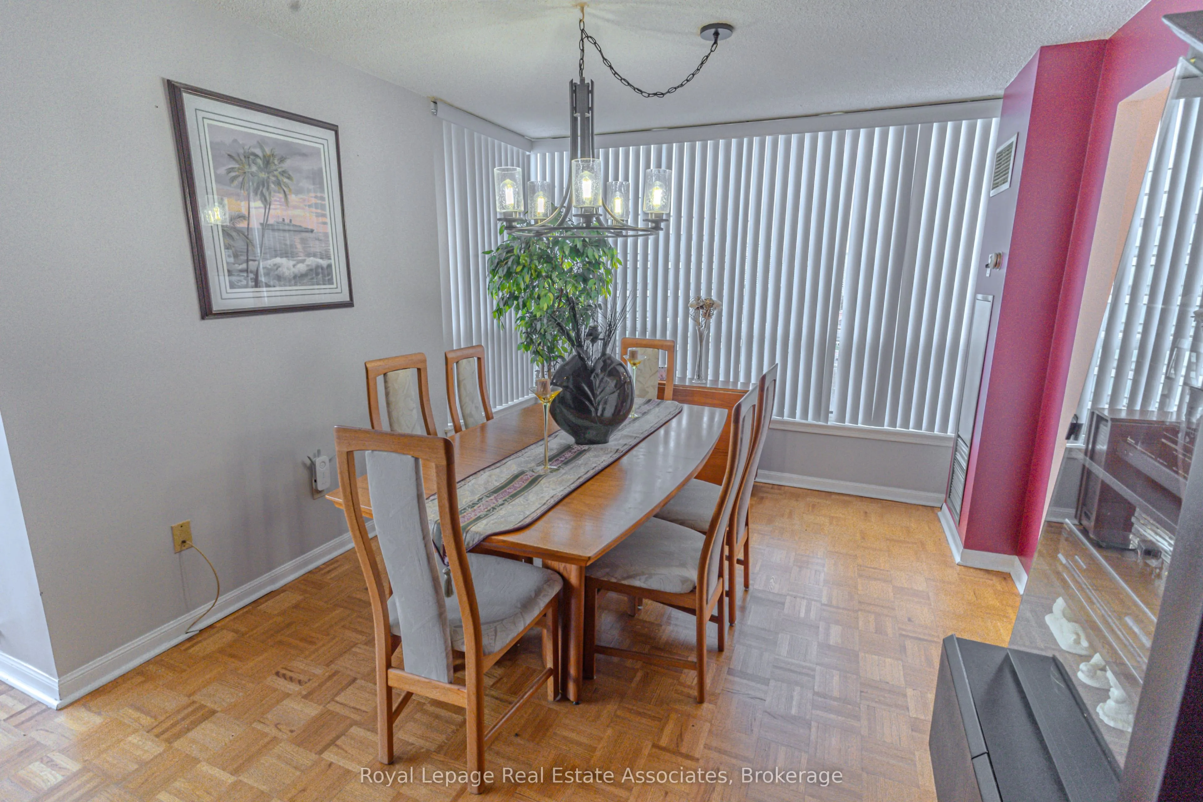 12 Laurelcrest Street, #1112