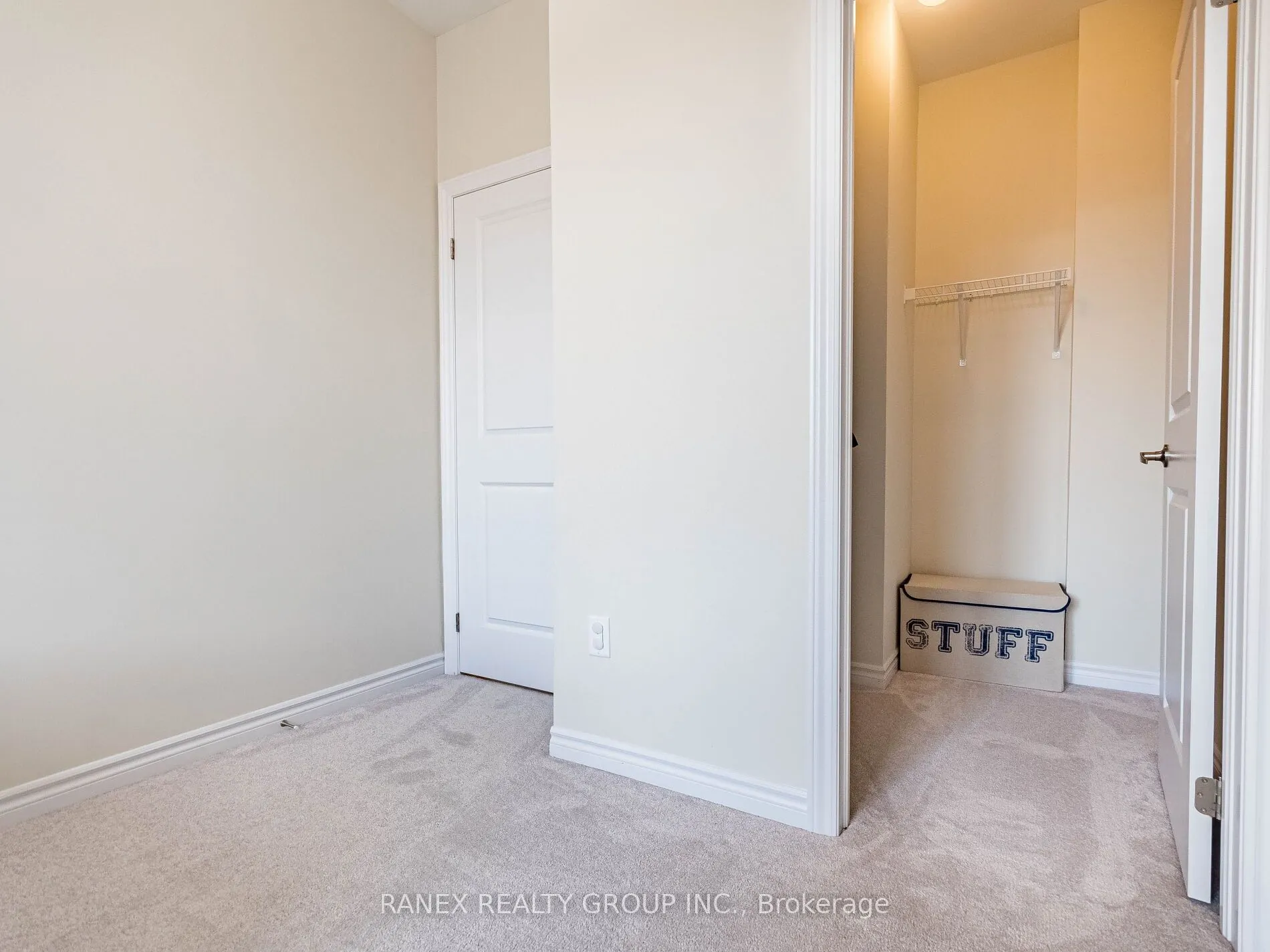 1411 Oakmont Common