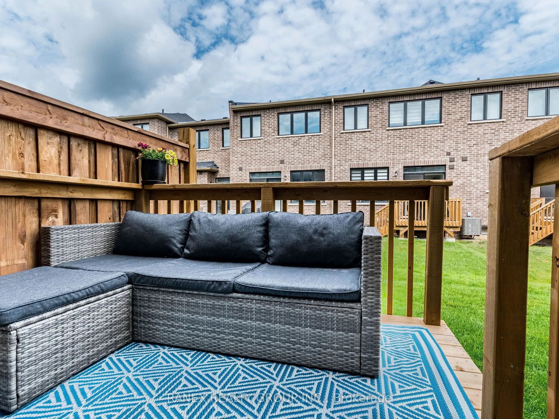 1411 Oakmont Common