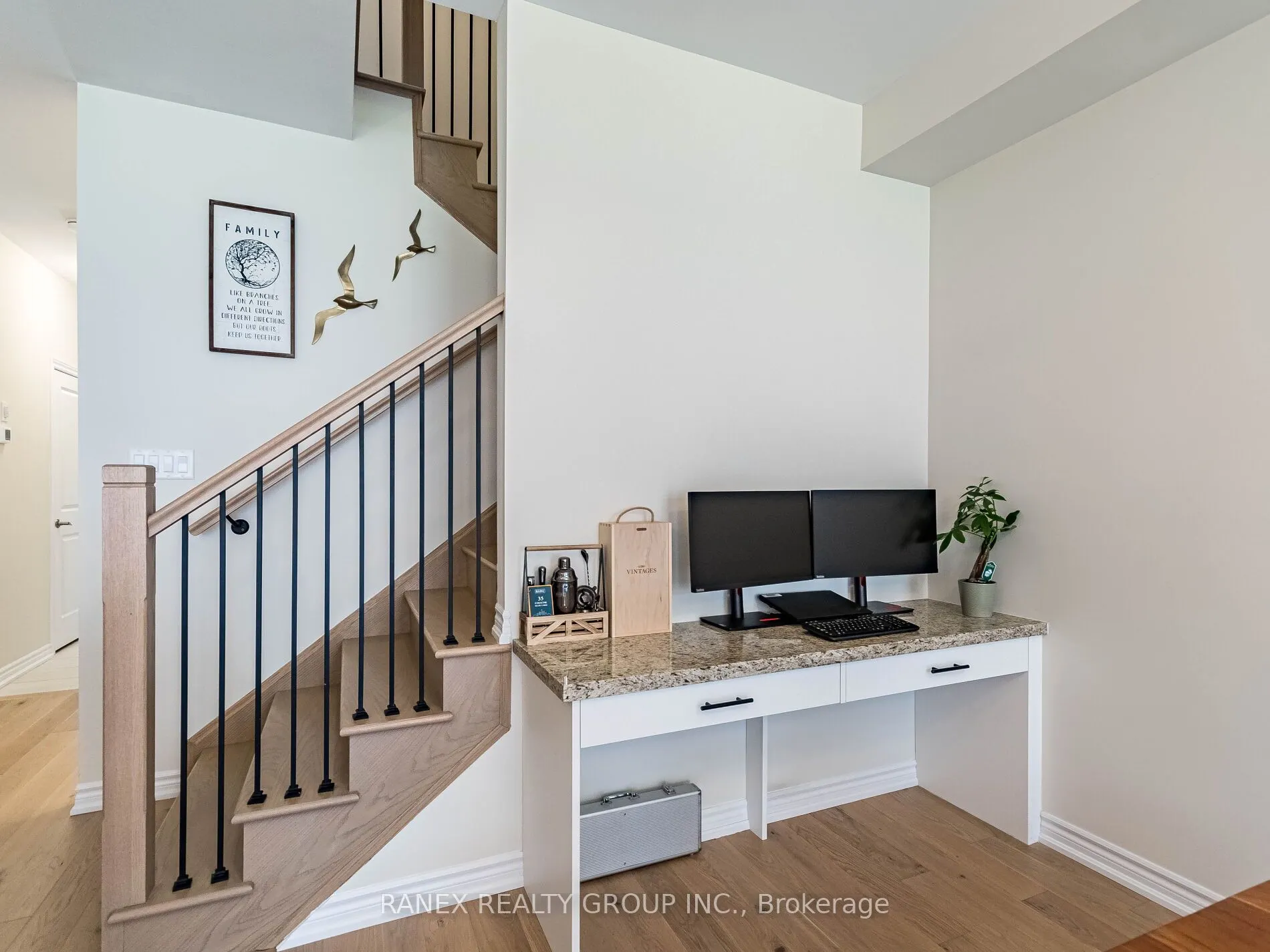 1411 Oakmont Common
