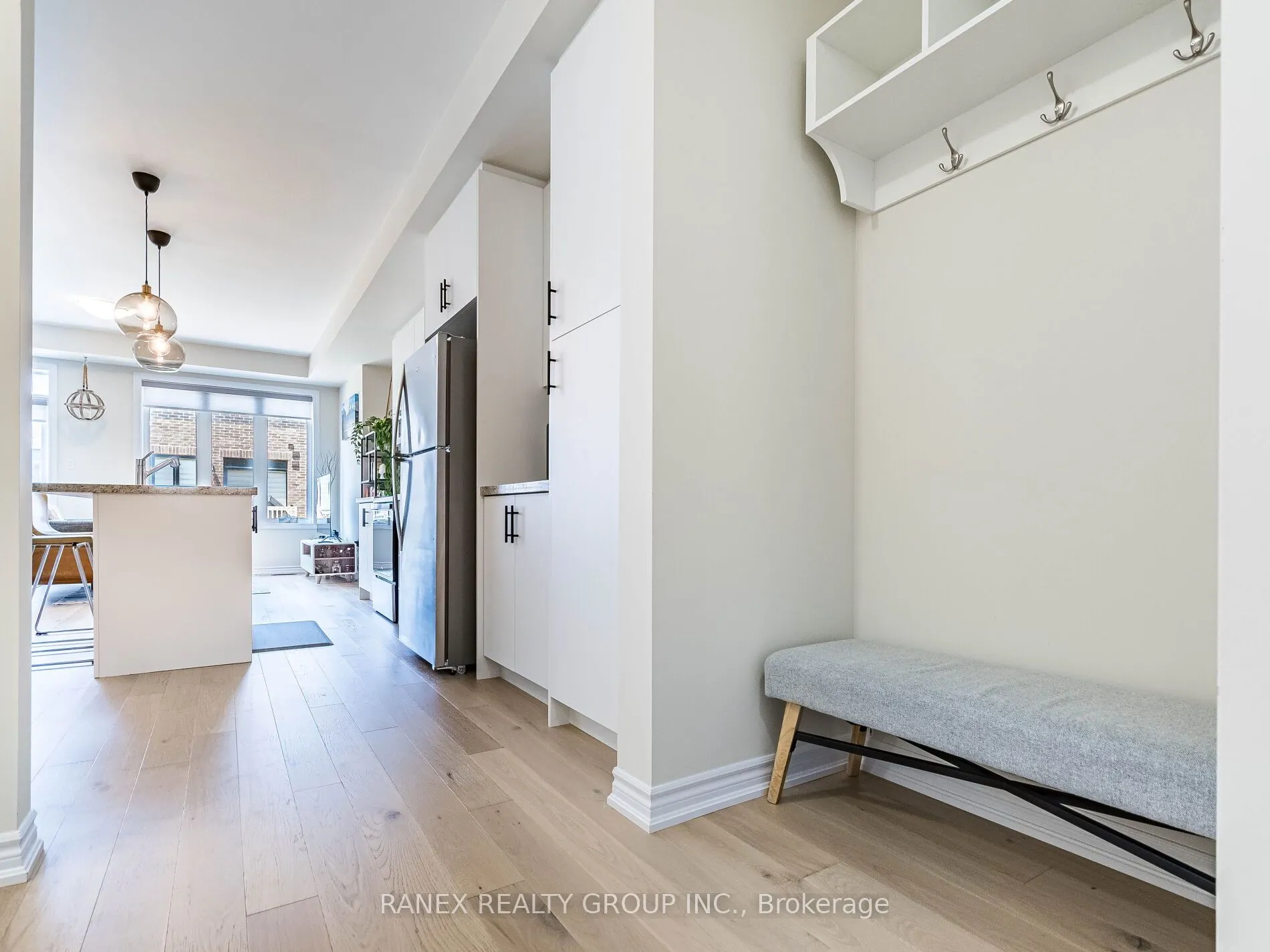 1411 Oakmont Common