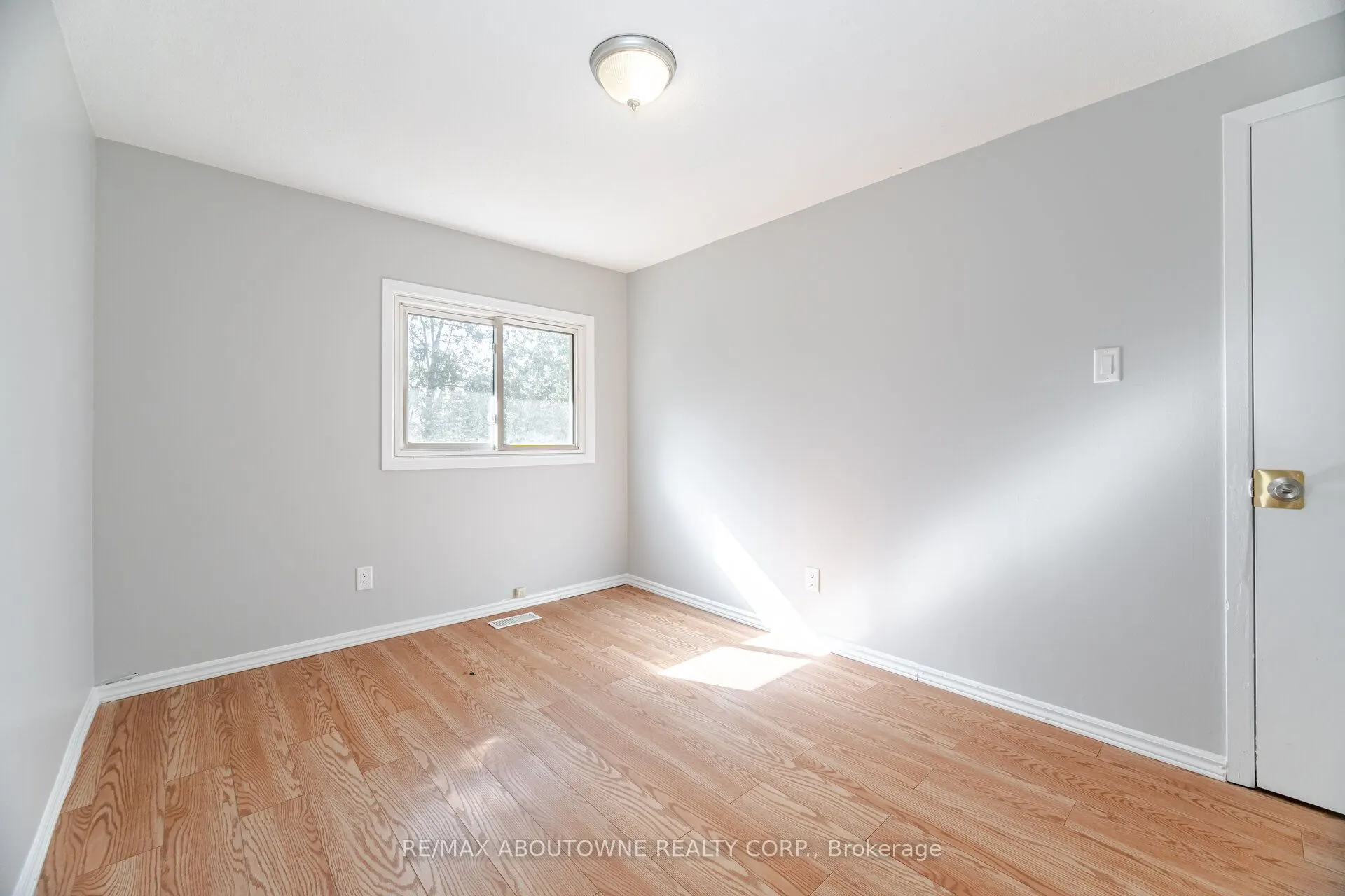 961 Francis Road, #4