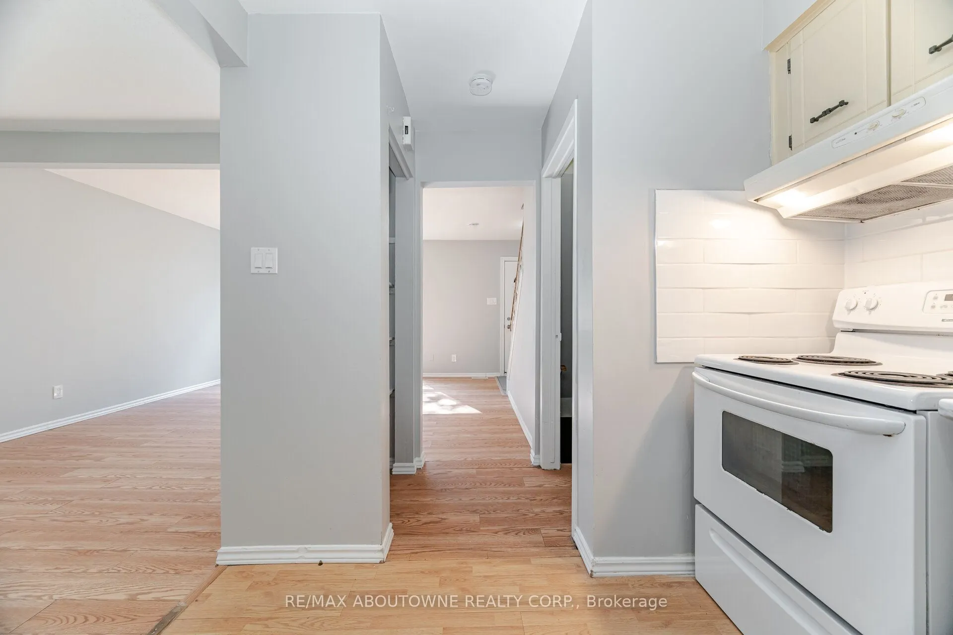 961 Francis Road, #4