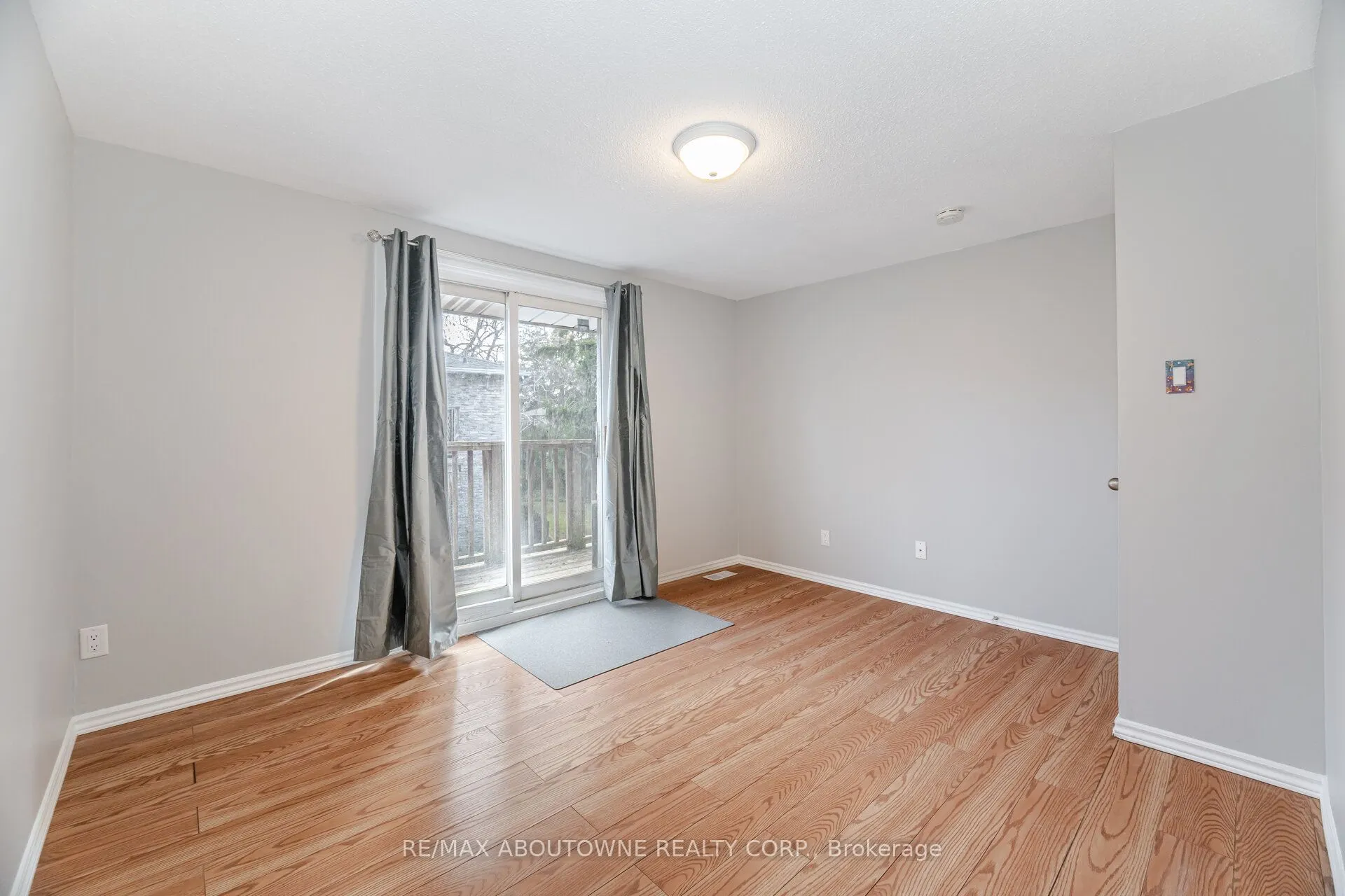 961 Francis Road, #4