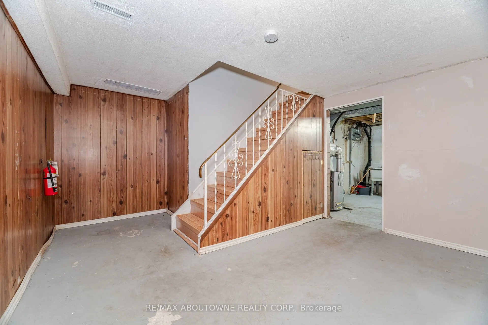 961 Francis Road, #4