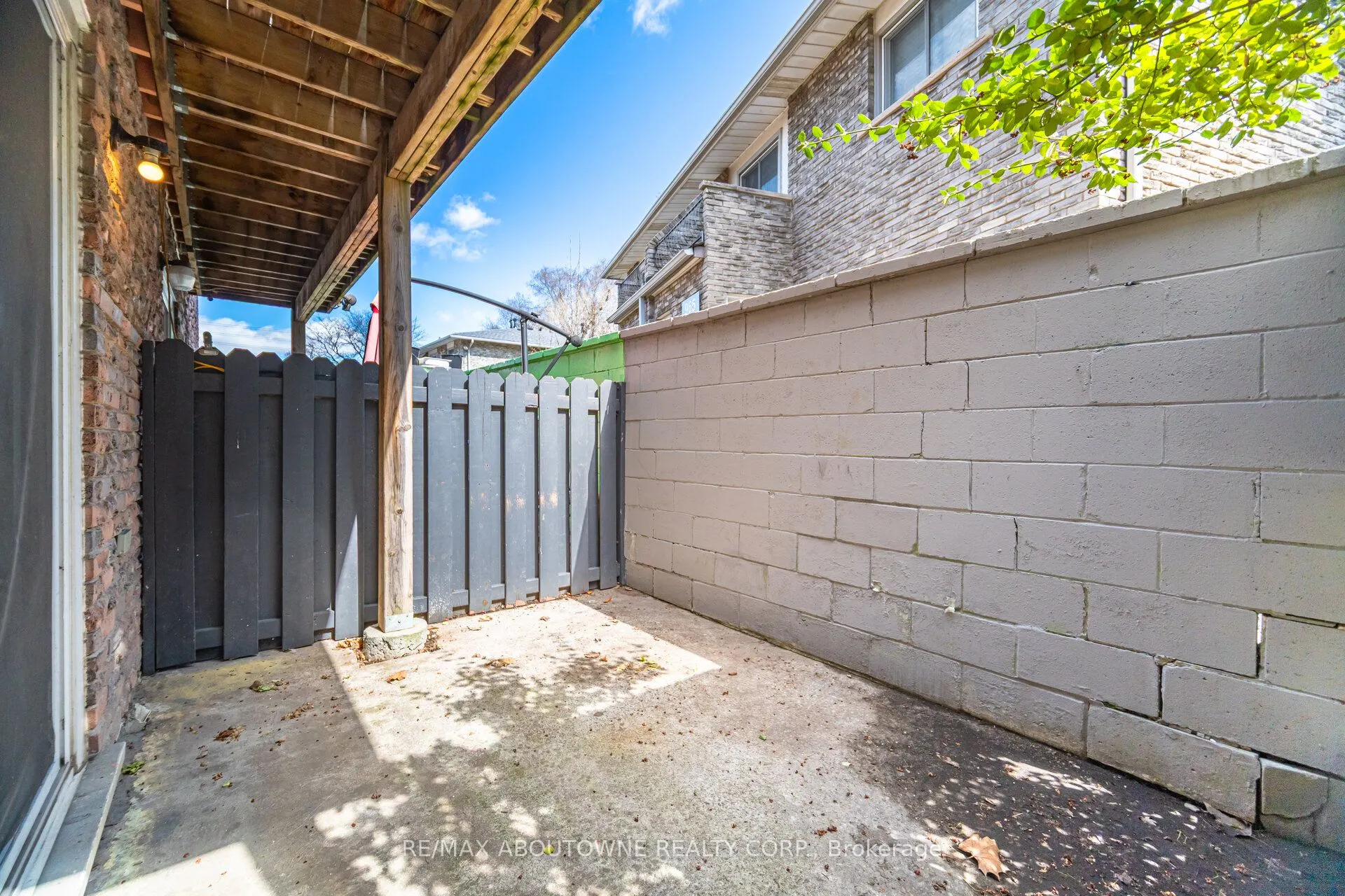 961 Francis Road, #4