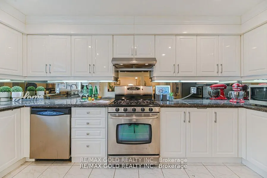 102 Sunny Meadow Boulevard