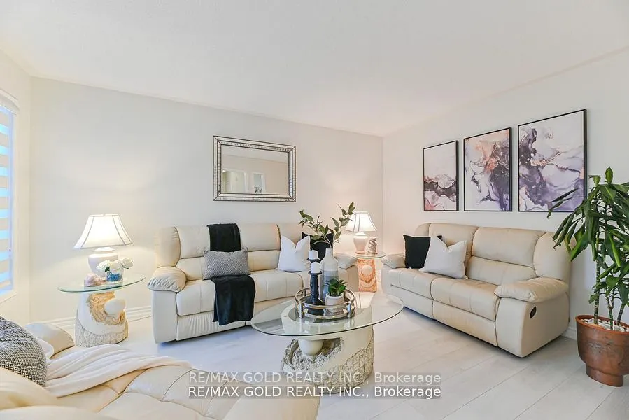 102 Sunny Meadow Boulevard