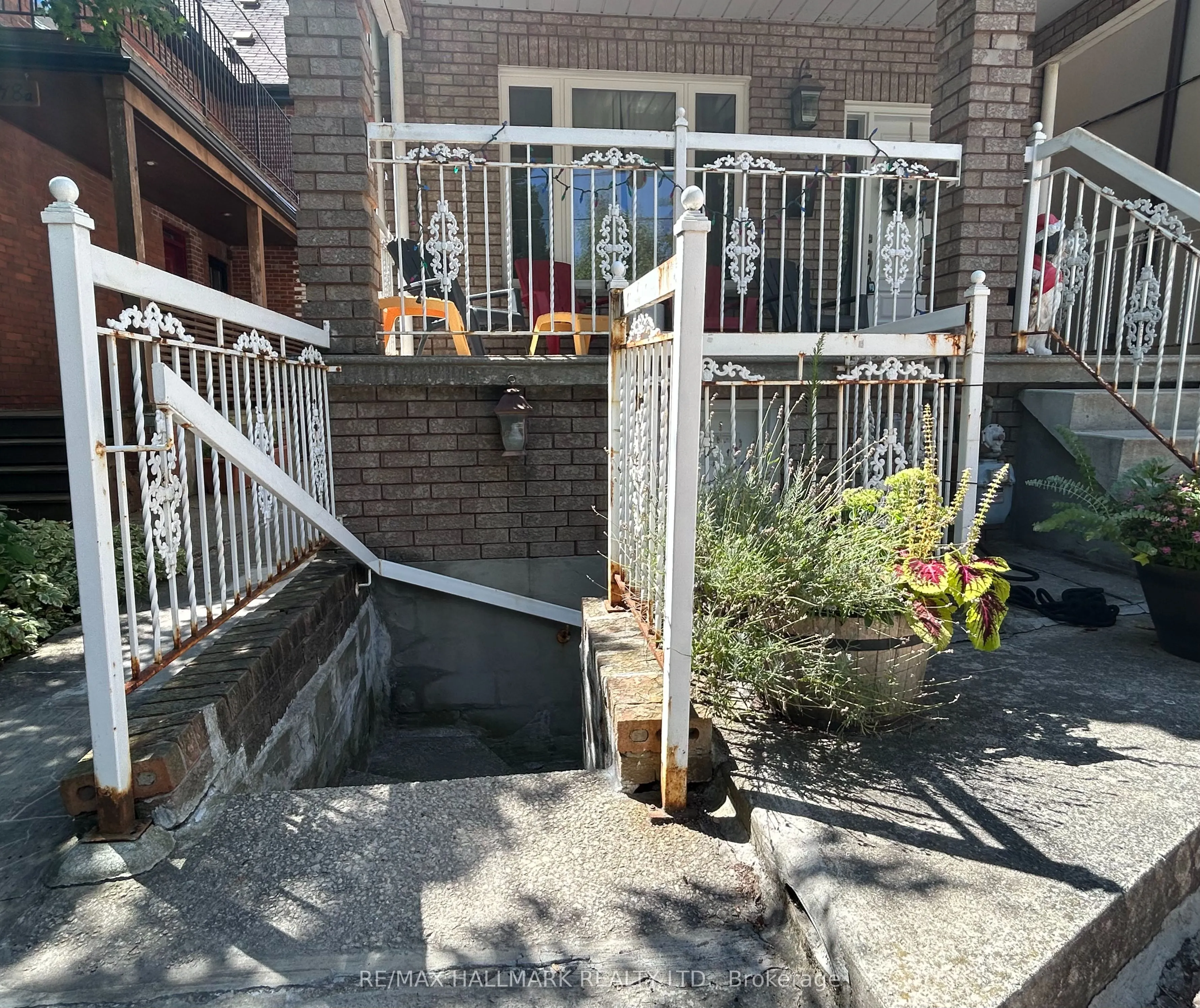 152 Bartlett Avenue