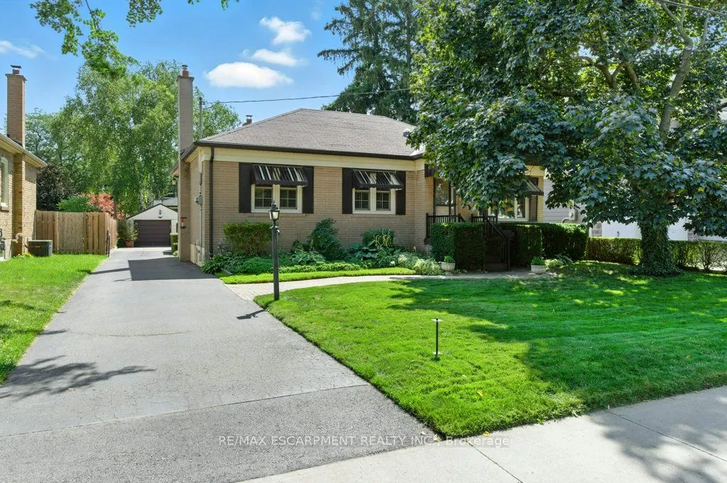 2230 Courtland Drive