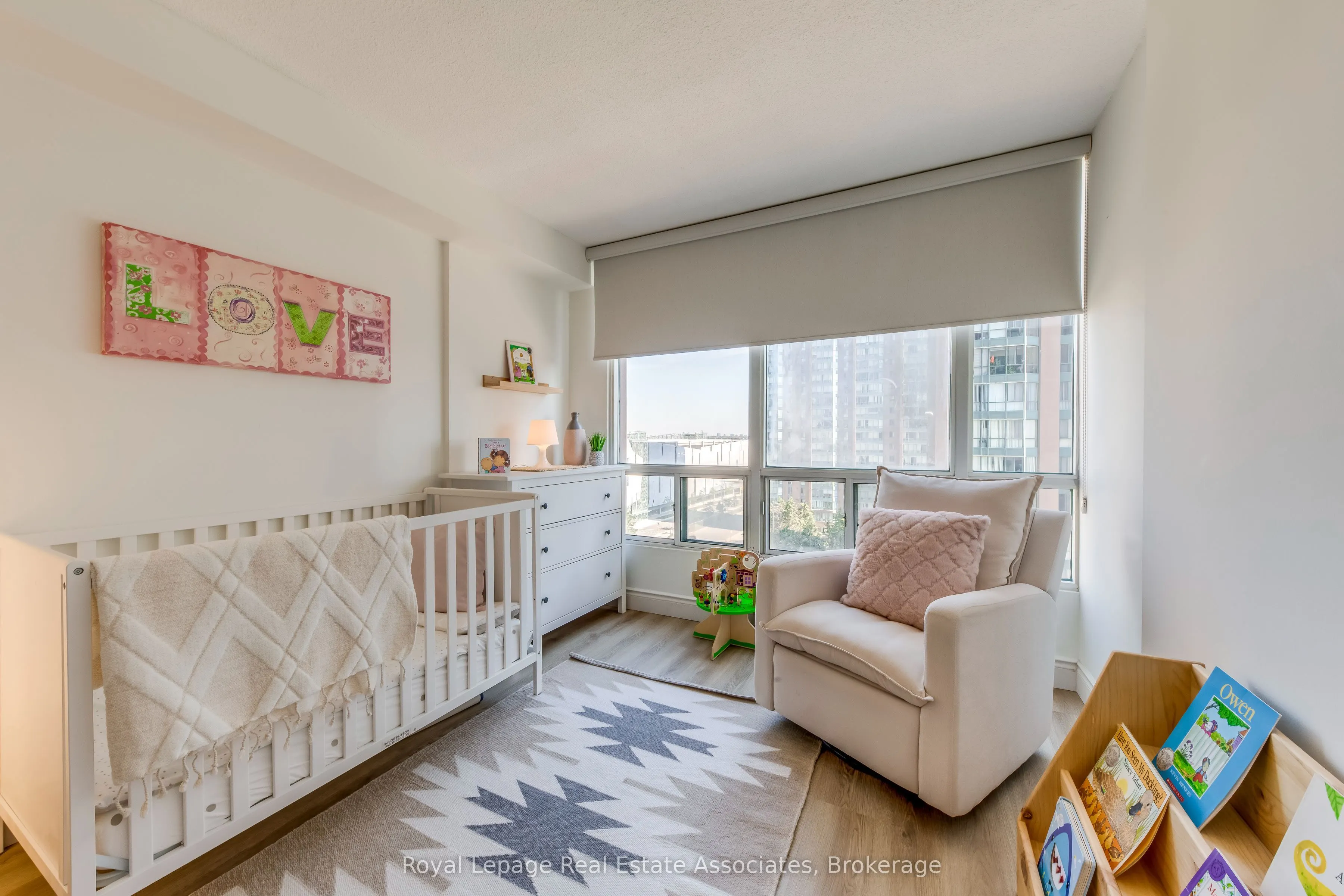 155 Hillcrest Avenue, #901