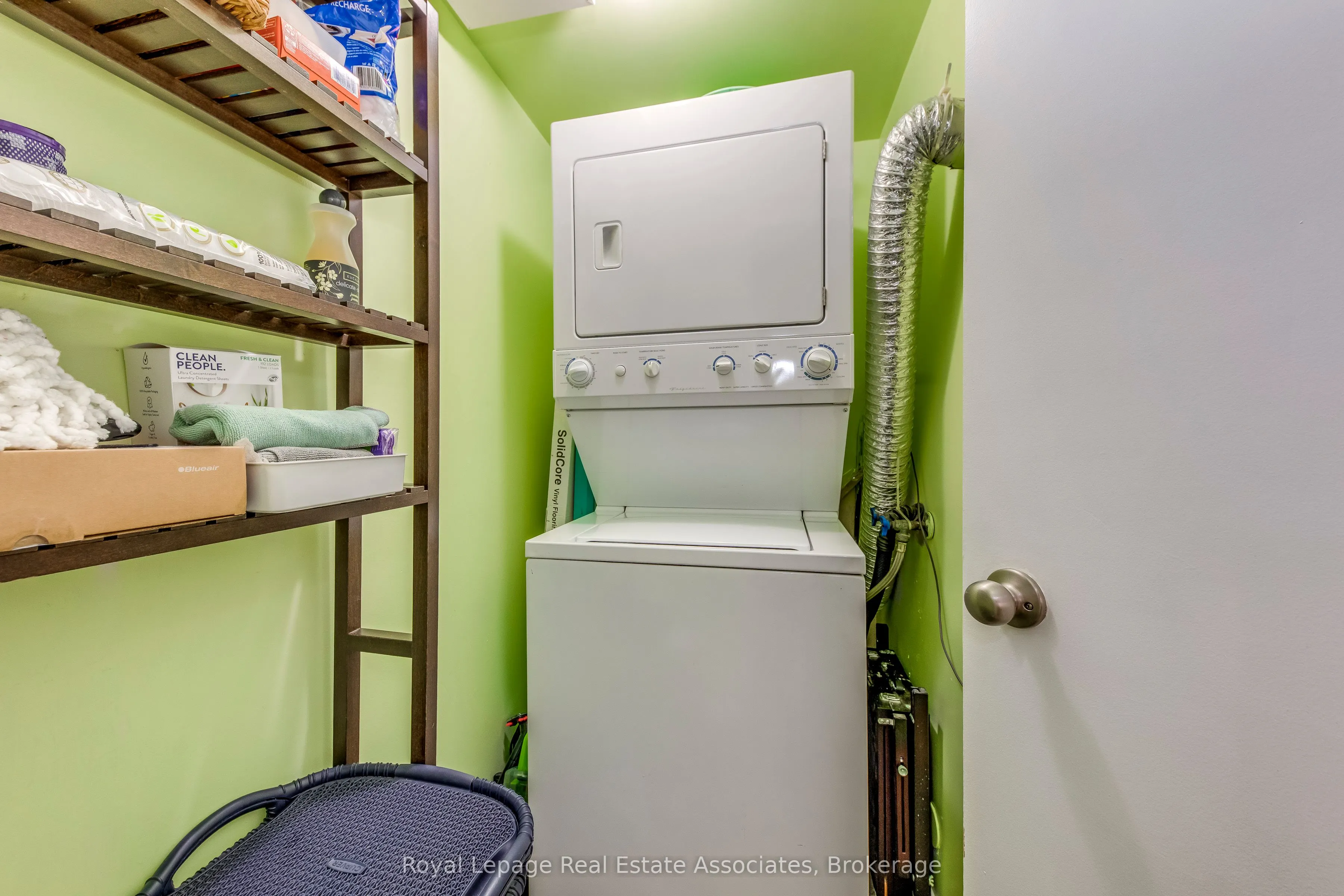 155 Hillcrest Avenue, #901