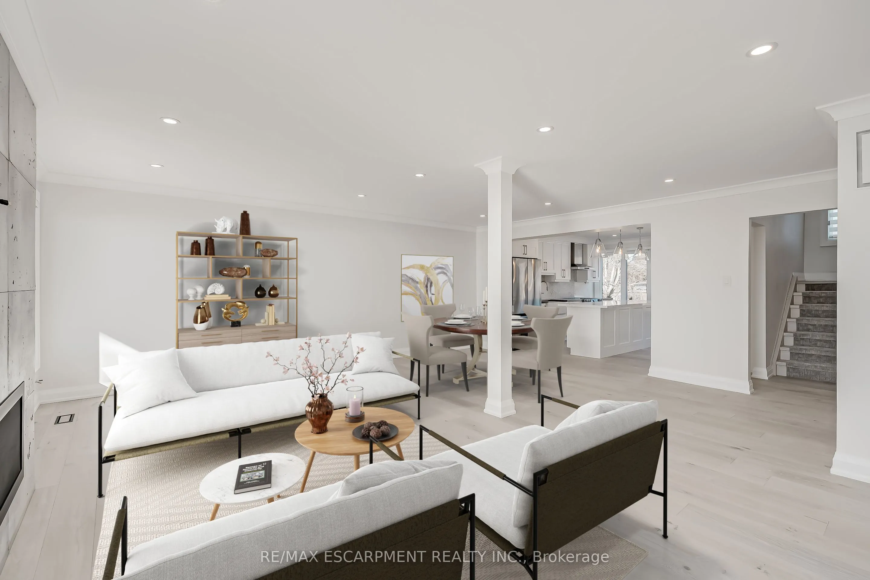 2082 WATER'S EDGE Drive