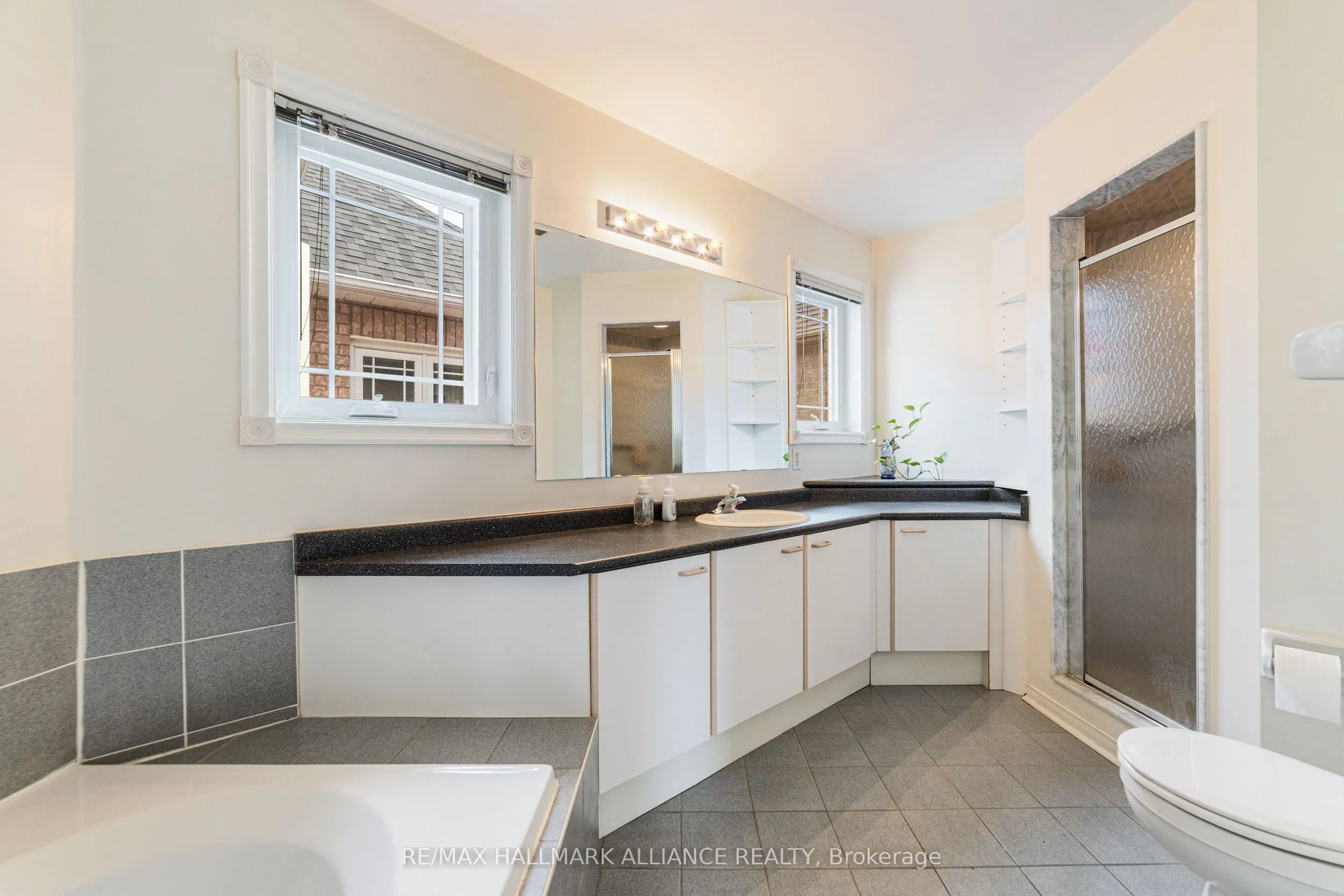 365 Turnberry Crescent