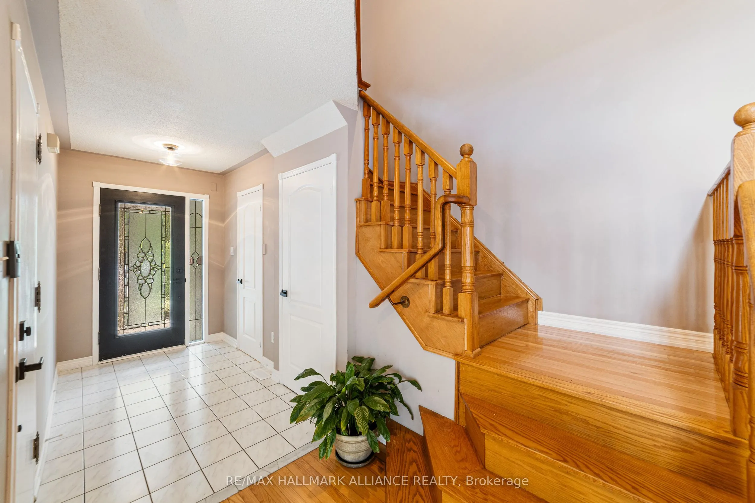 365 Turnberry Crescent