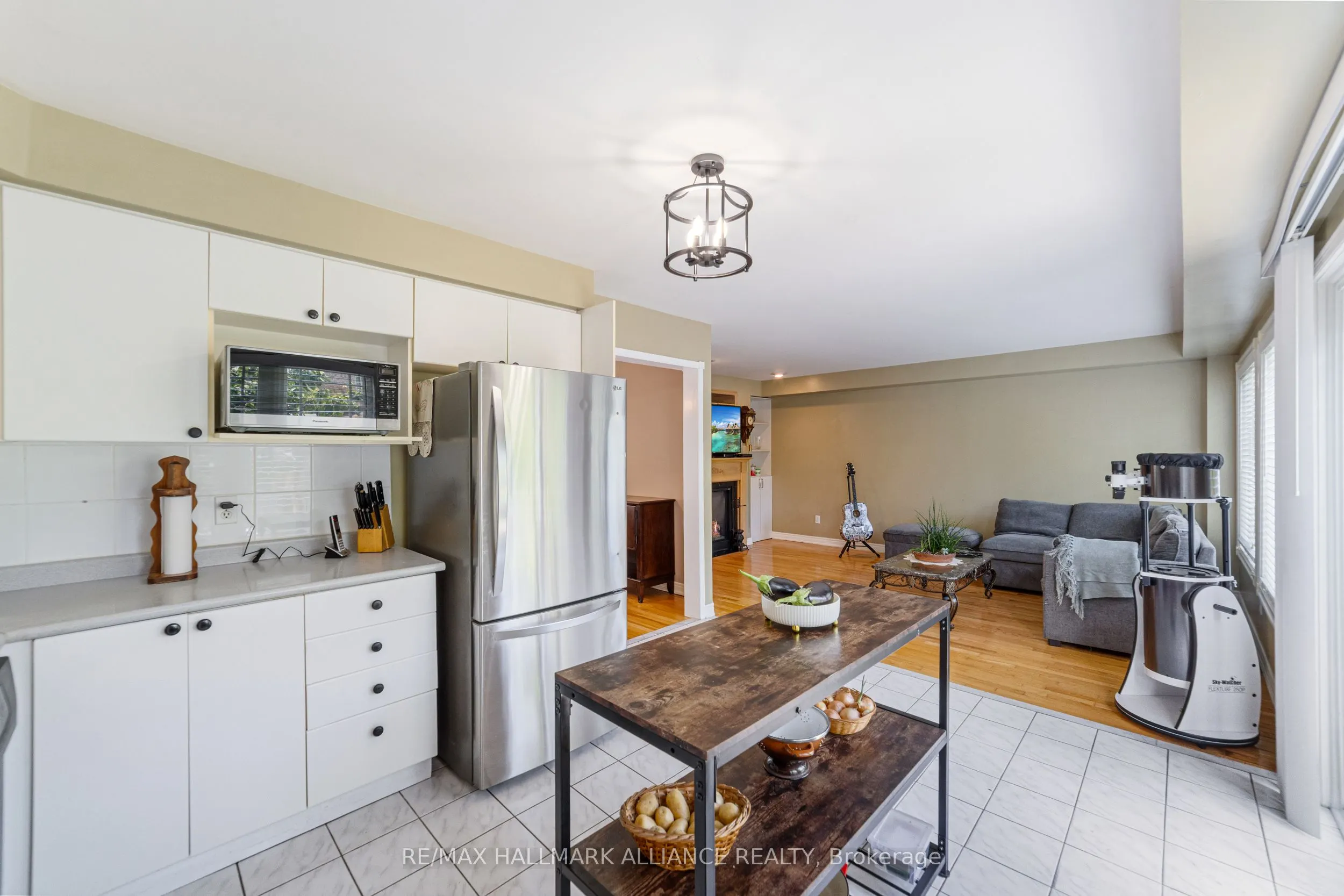 365 Turnberry Crescent