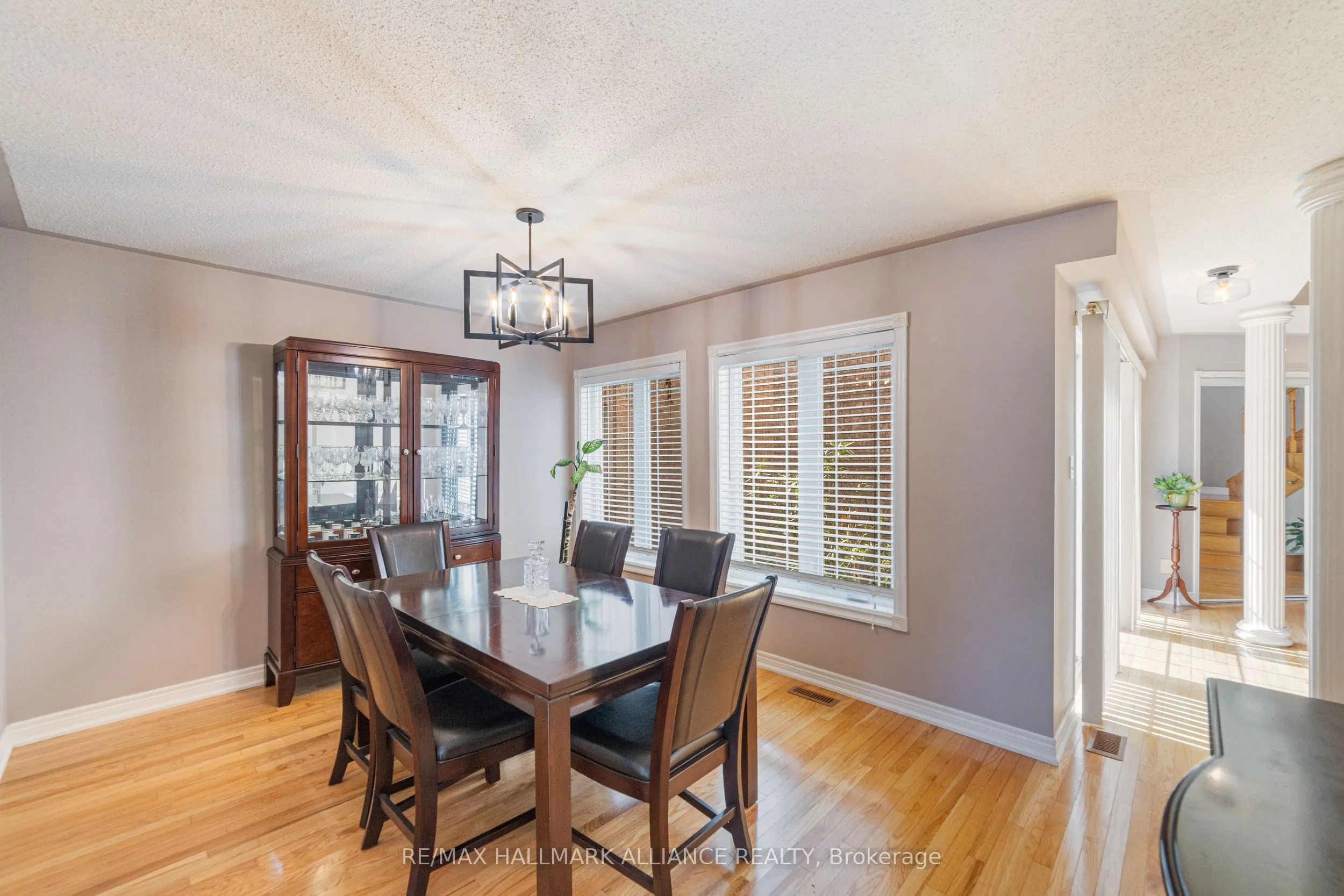 365 Turnberry Crescent