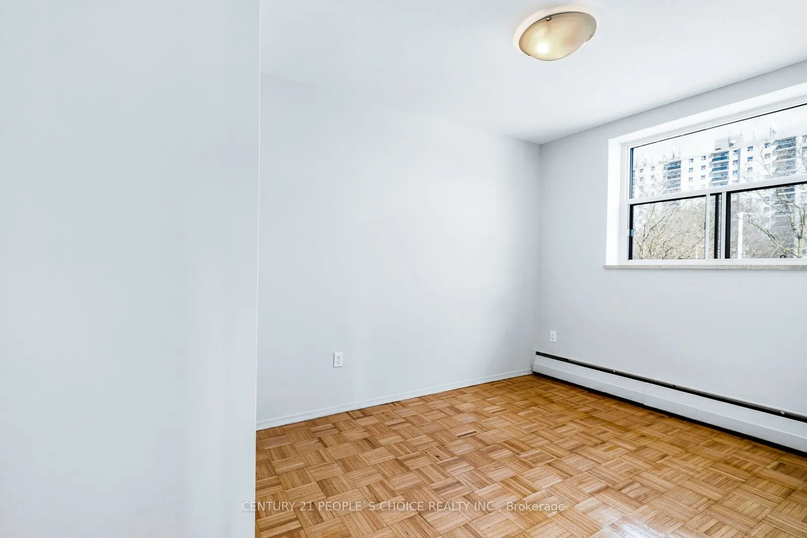 1219 Dundas Street W, #307