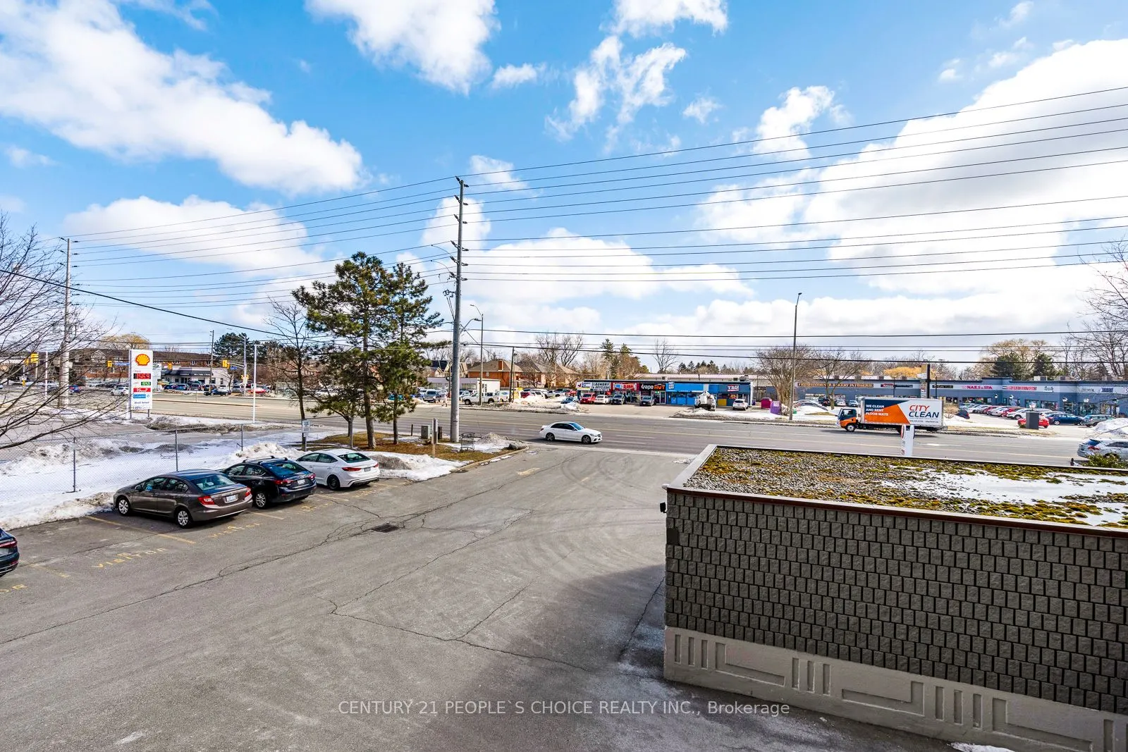 1219 Dundas Street W, #307