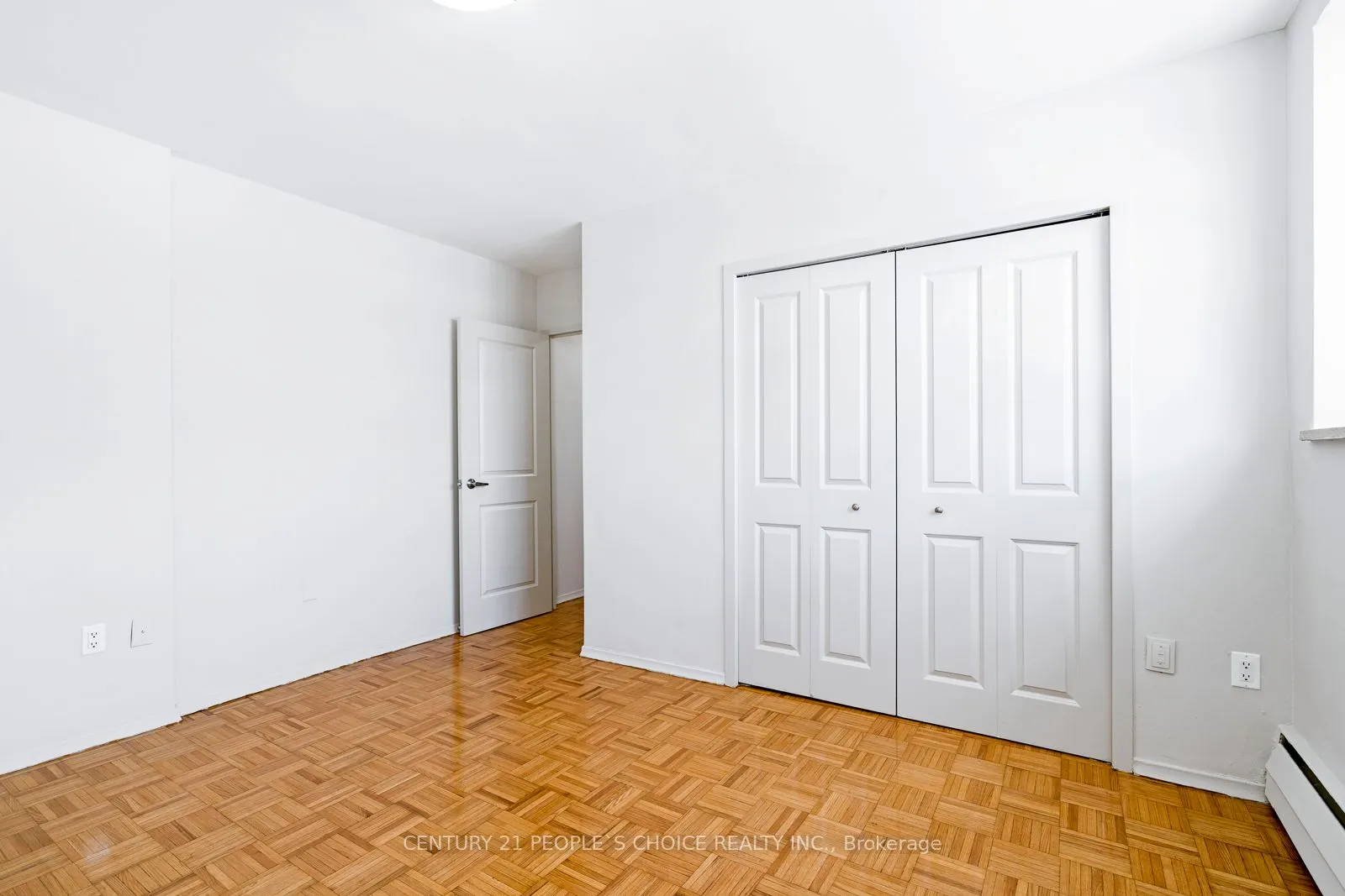 1219 Dundas Street W, #307