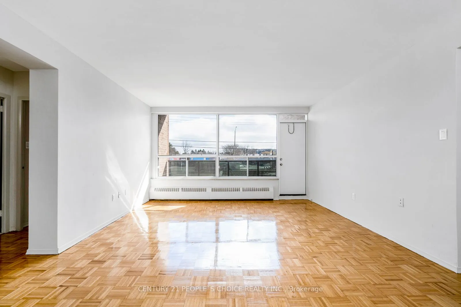 1219 Dundas Street W, #307