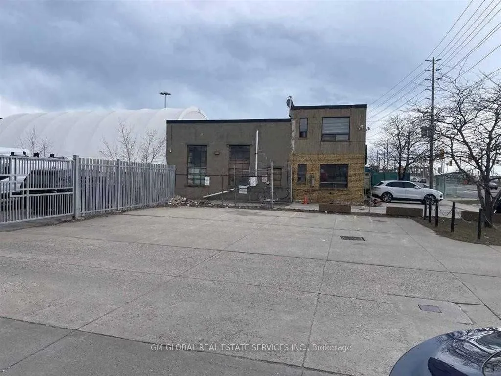1057 Martin Grove Road
