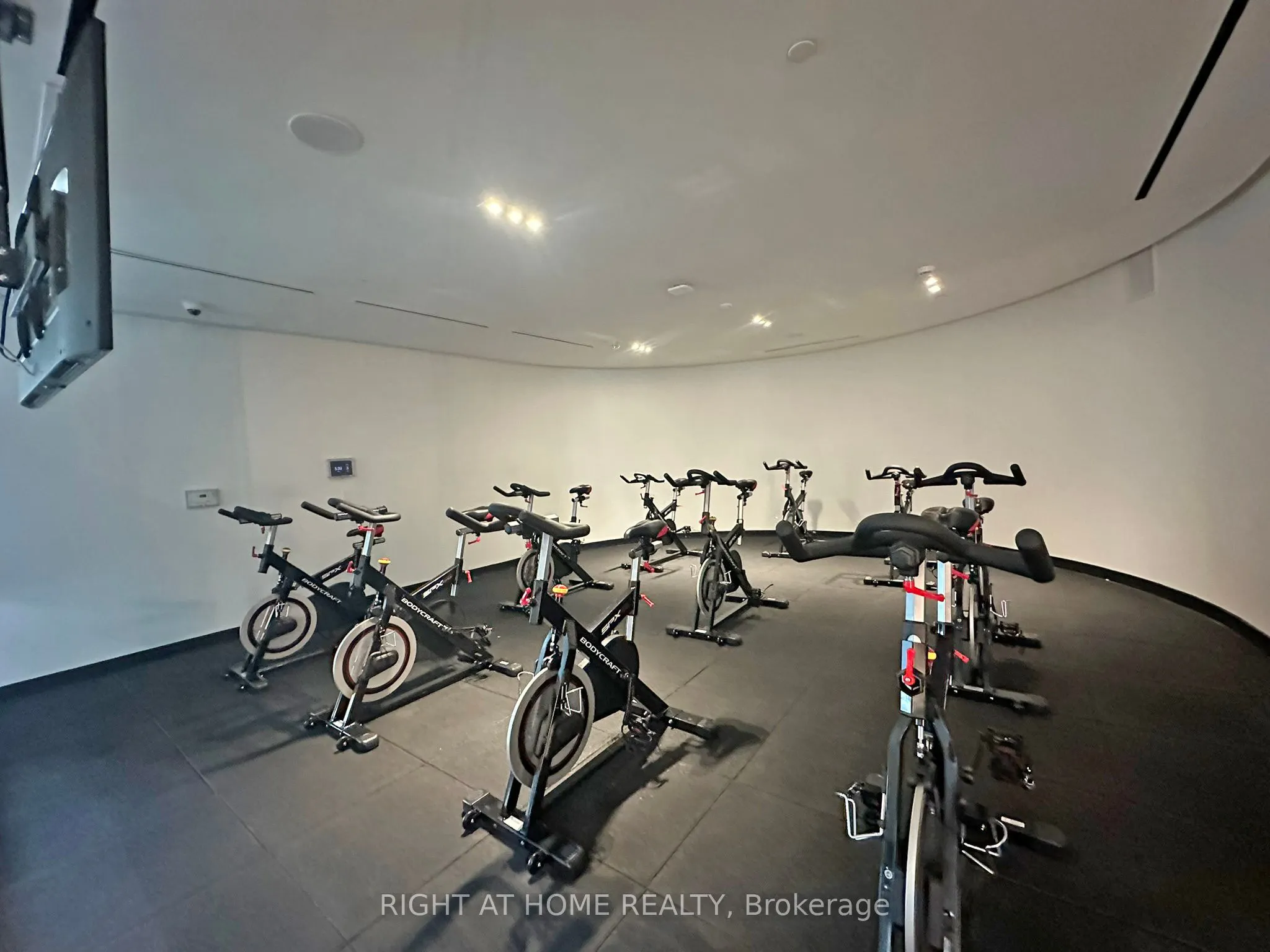 270 dufferin Street, #703