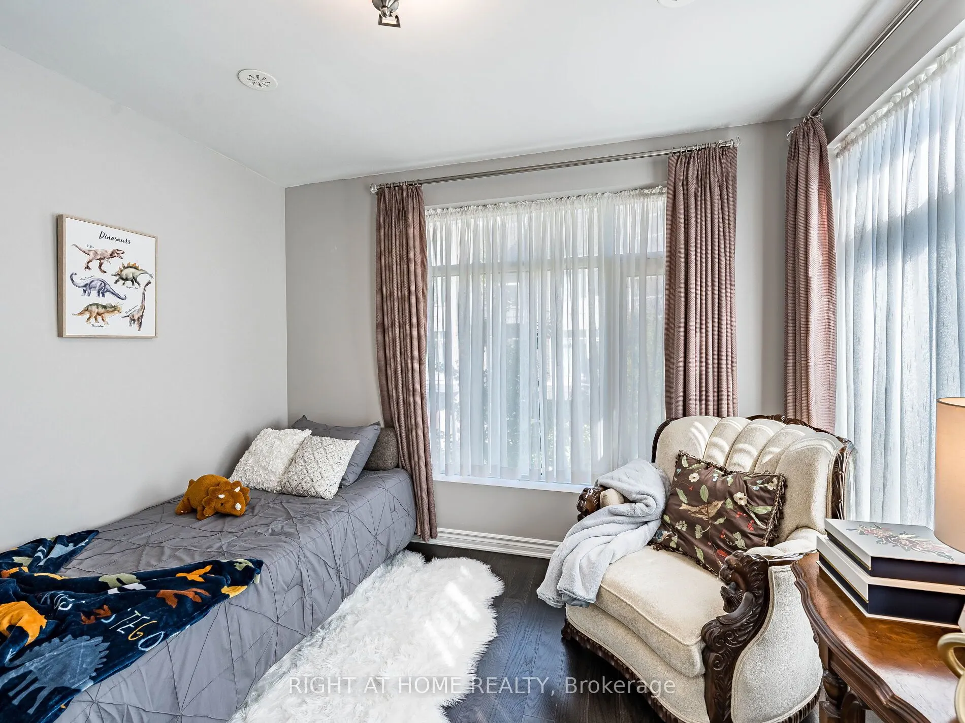 26 APPLEWOOD Lane, #44