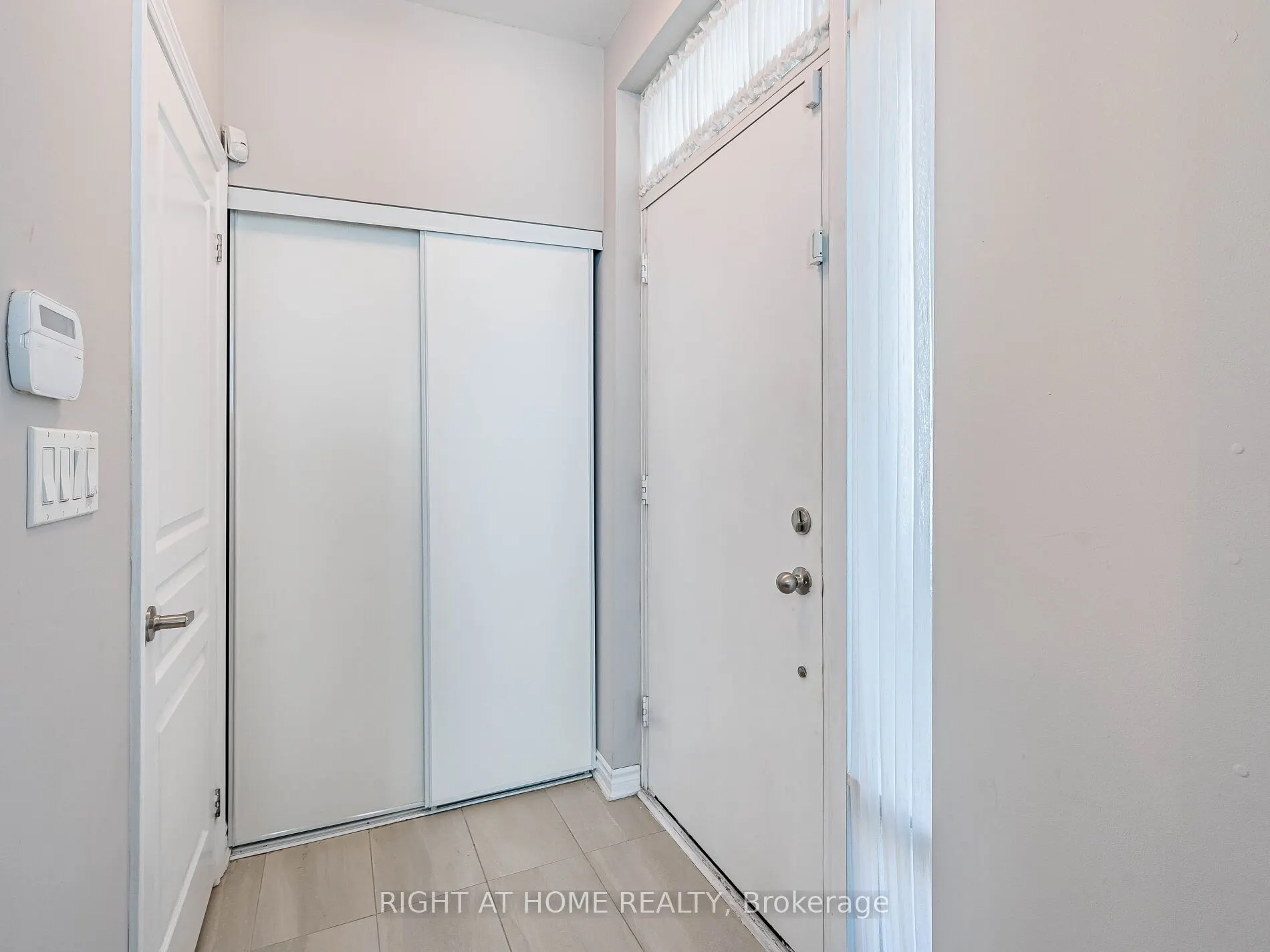 26 APPLEWOOD Lane, #44