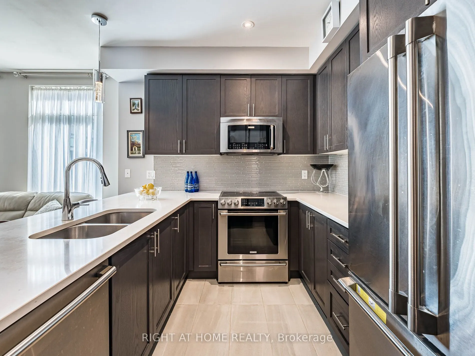 26 APPLEWOOD Lane, #44