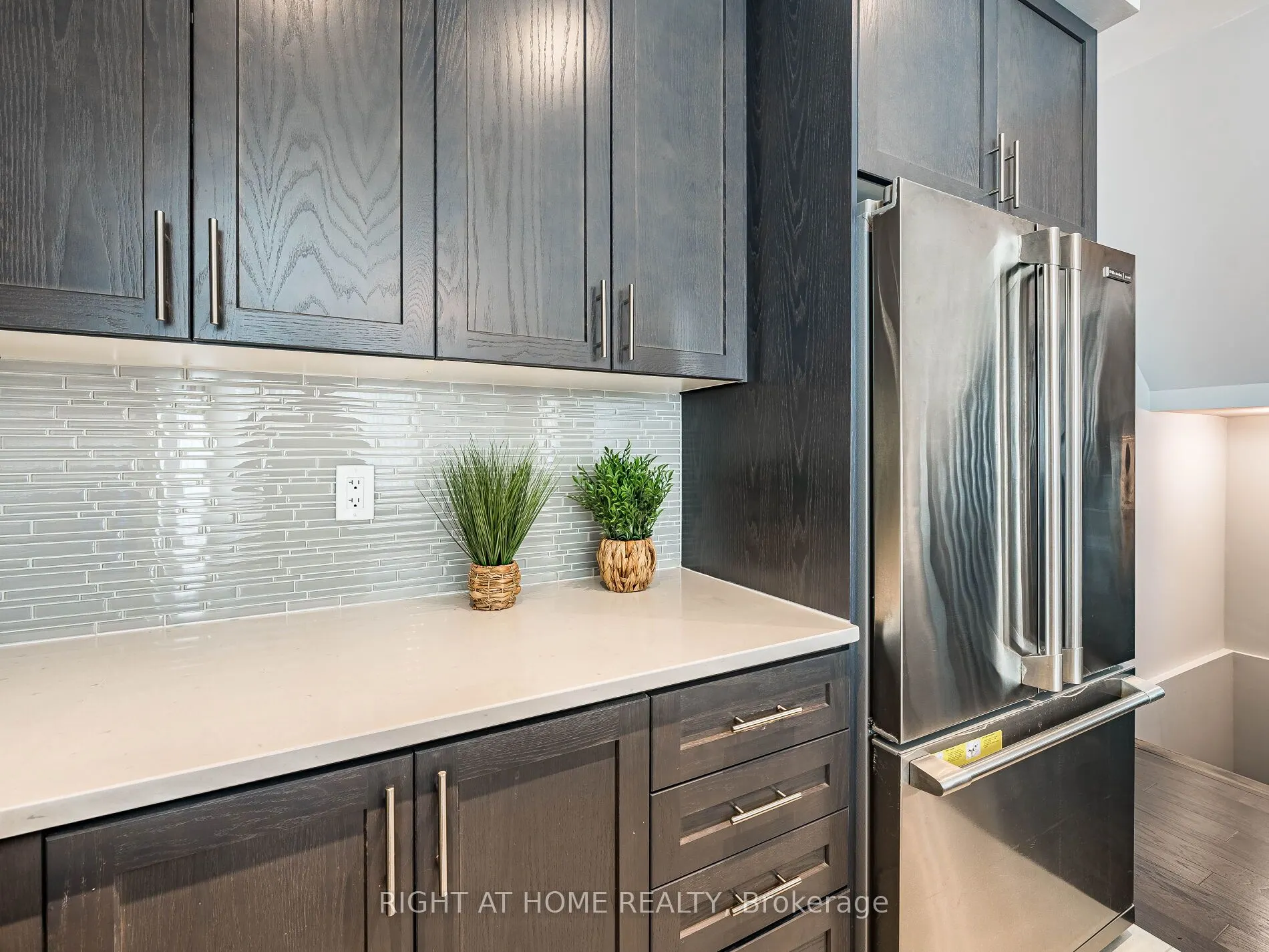 26 APPLEWOOD Lane, #44