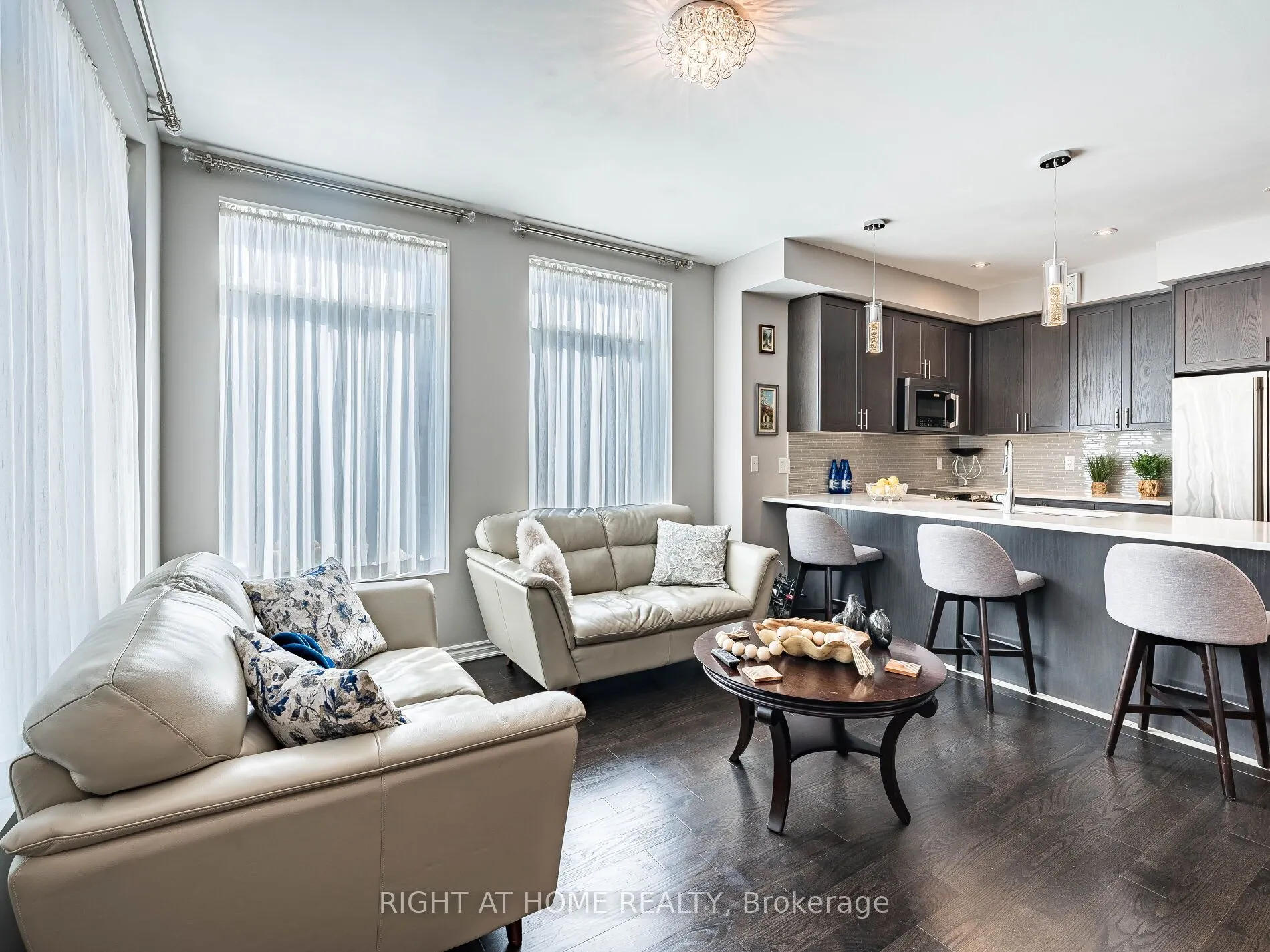 26 APPLEWOOD Lane, #44
