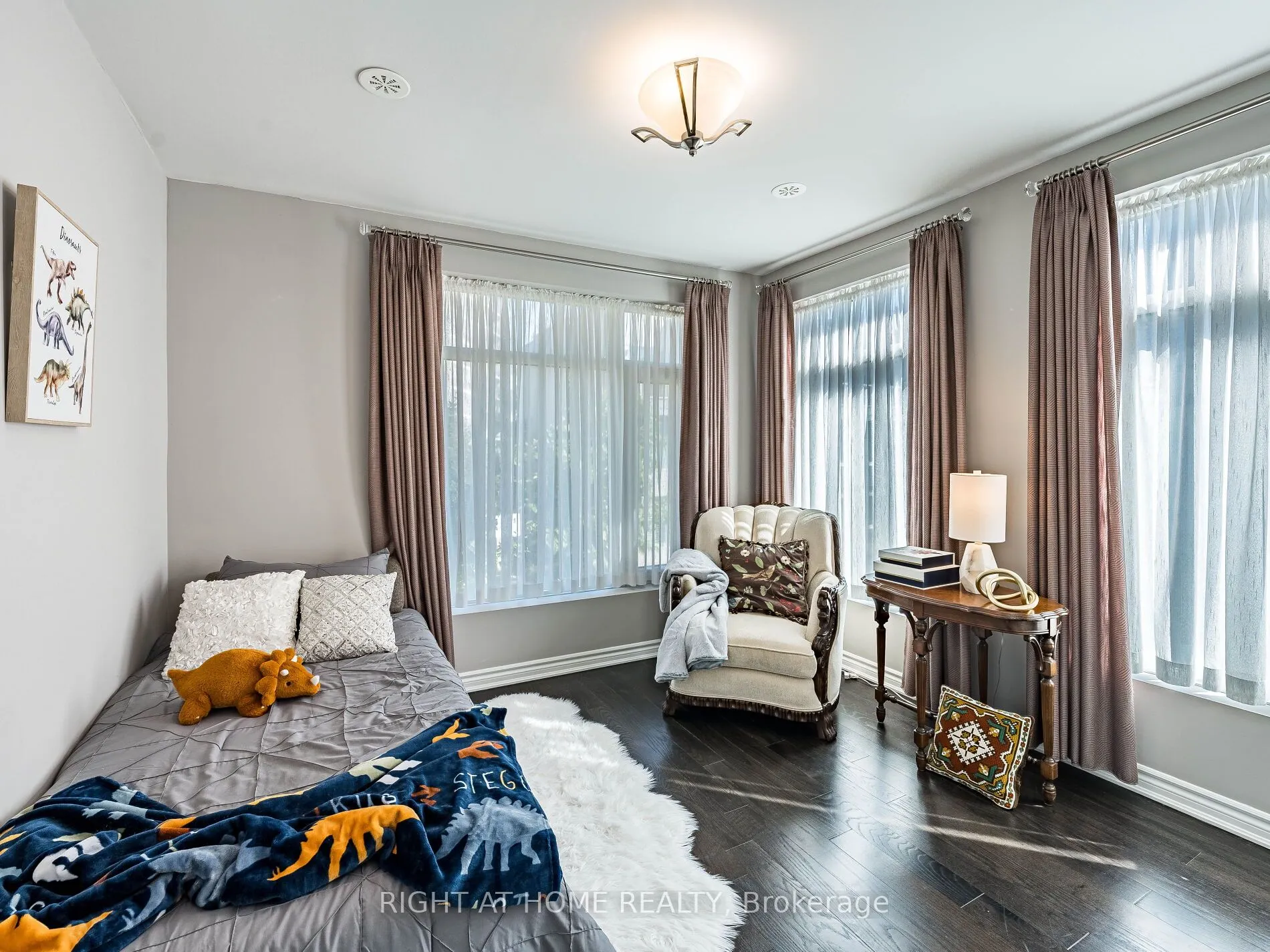 26 APPLEWOOD Lane, #44