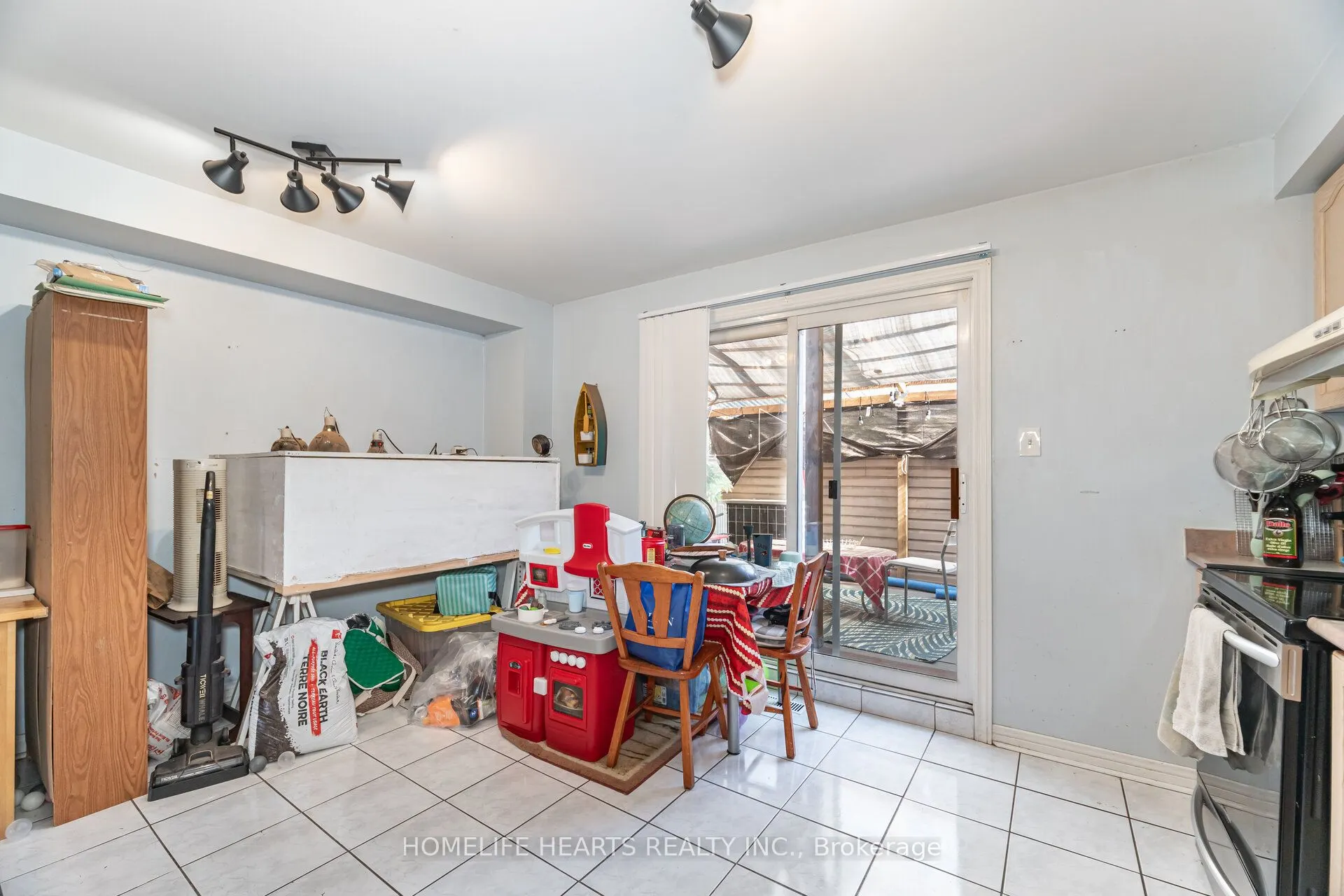 1245 Weston Road