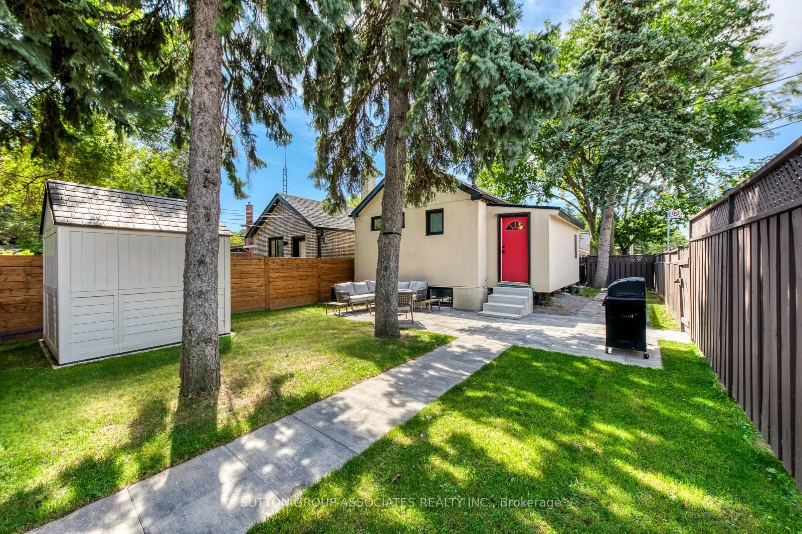 359 Harvie Avenue