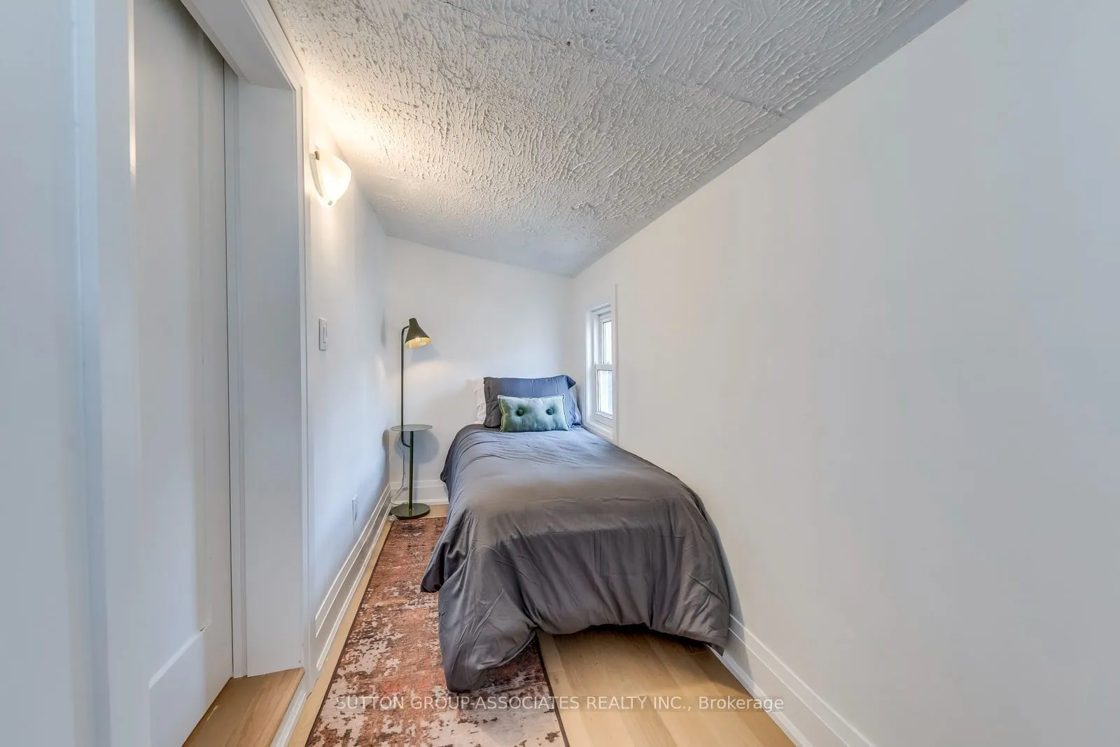 359 Harvie Avenue