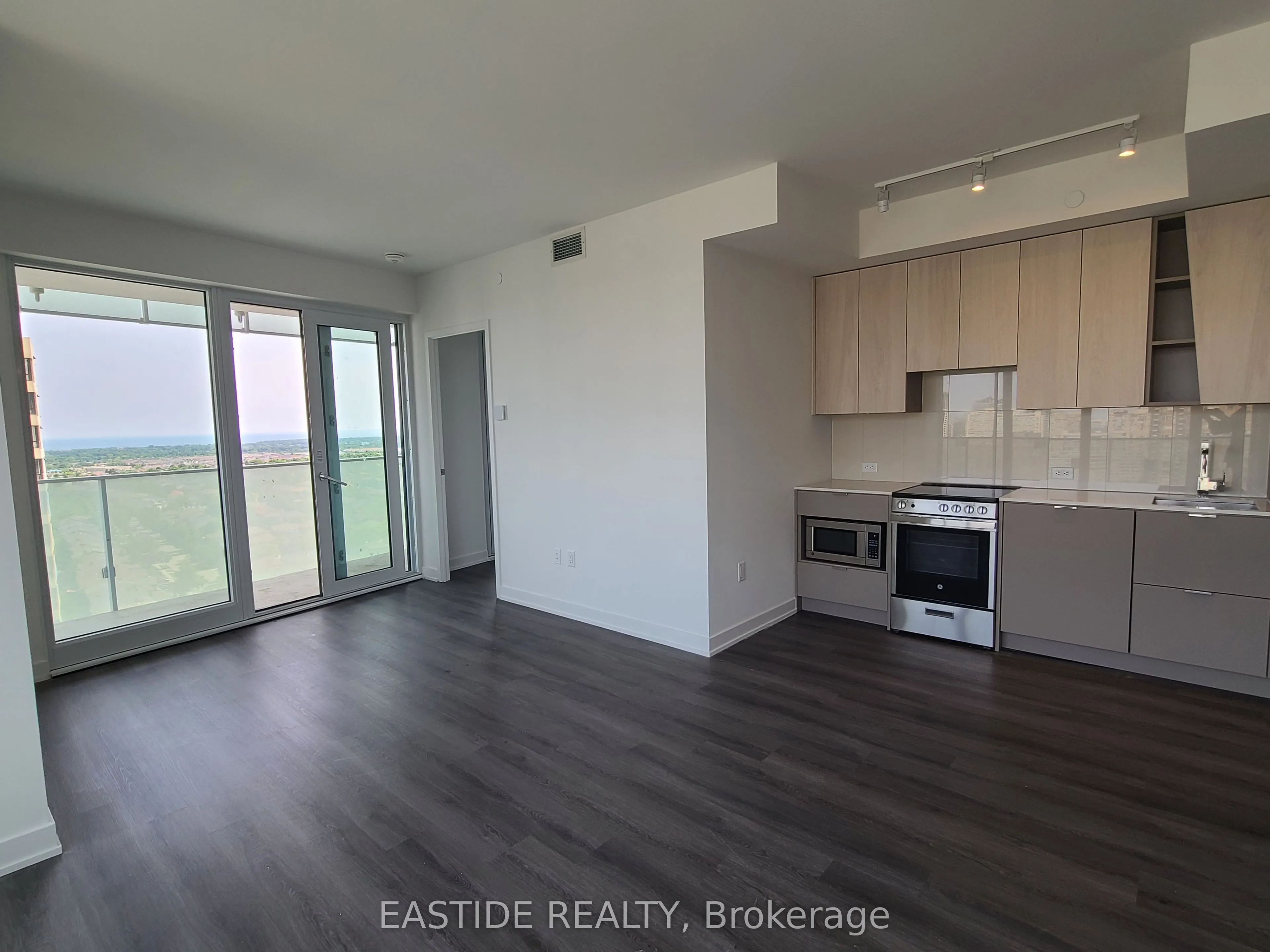 3883 Quartz Road, #1604