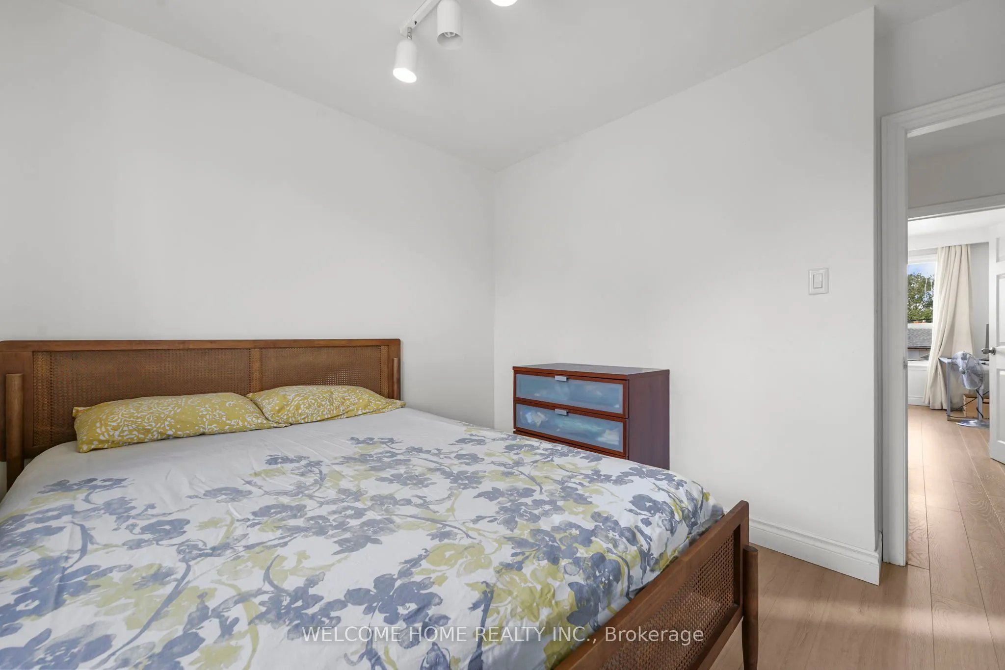 136 Ardwick Boulevard