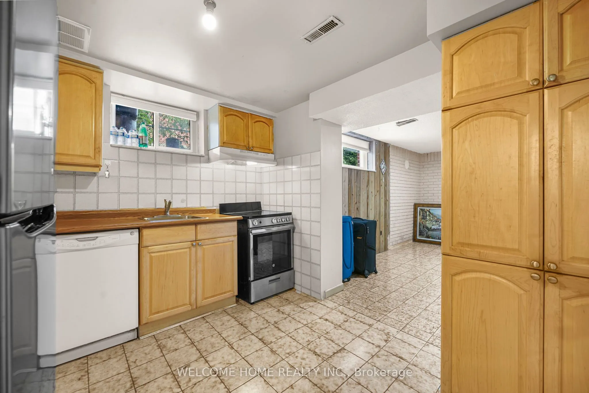 136 Ardwick Boulevard