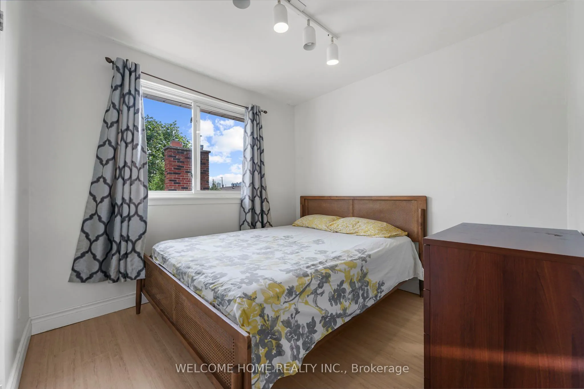 136 Ardwick Boulevard