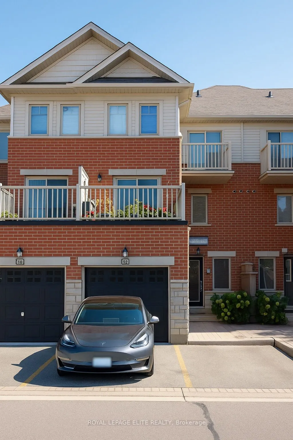 3375 Thomas Street, #12