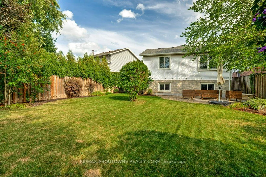 814 Miriam Crescent
