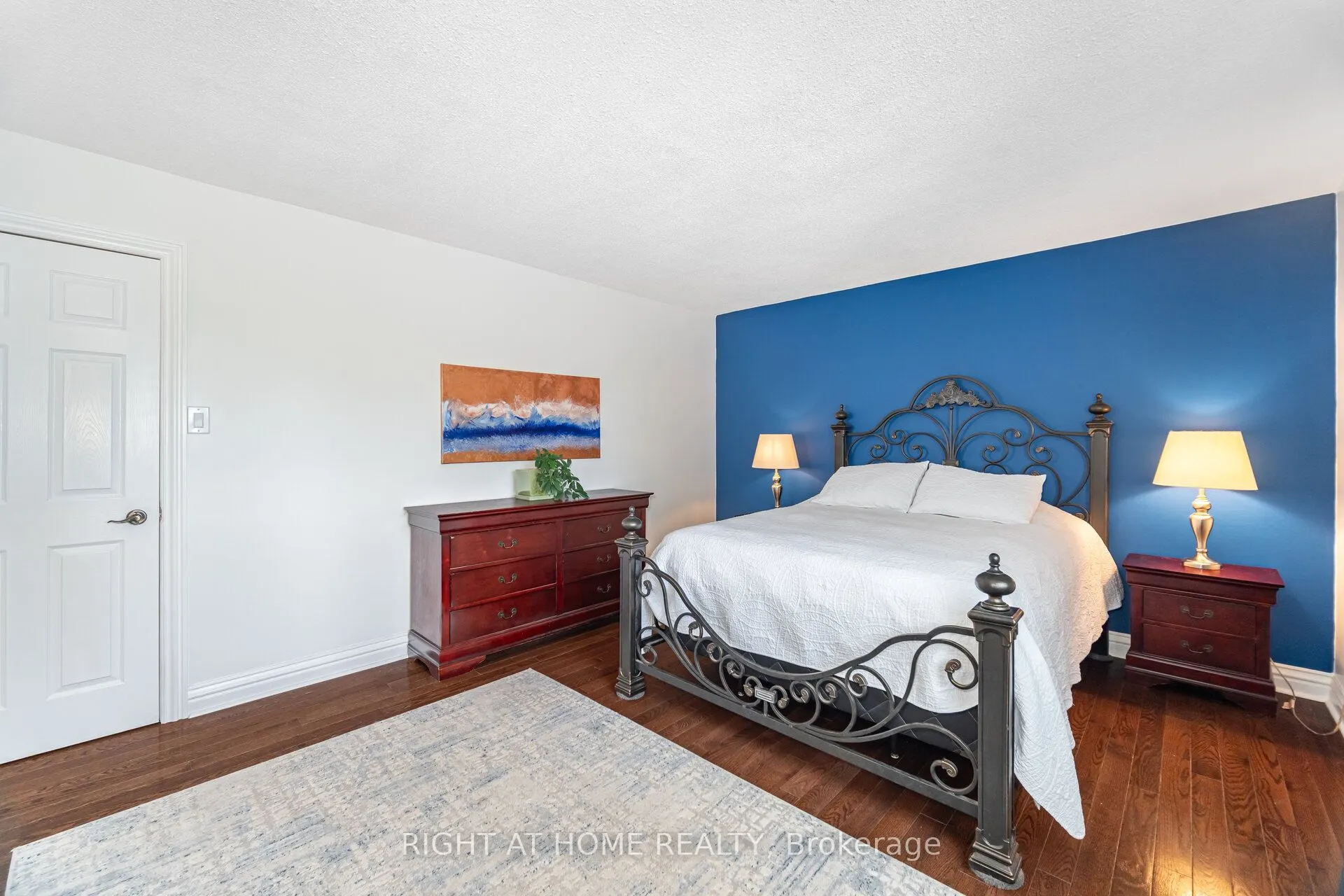 4 Cantrill Court
