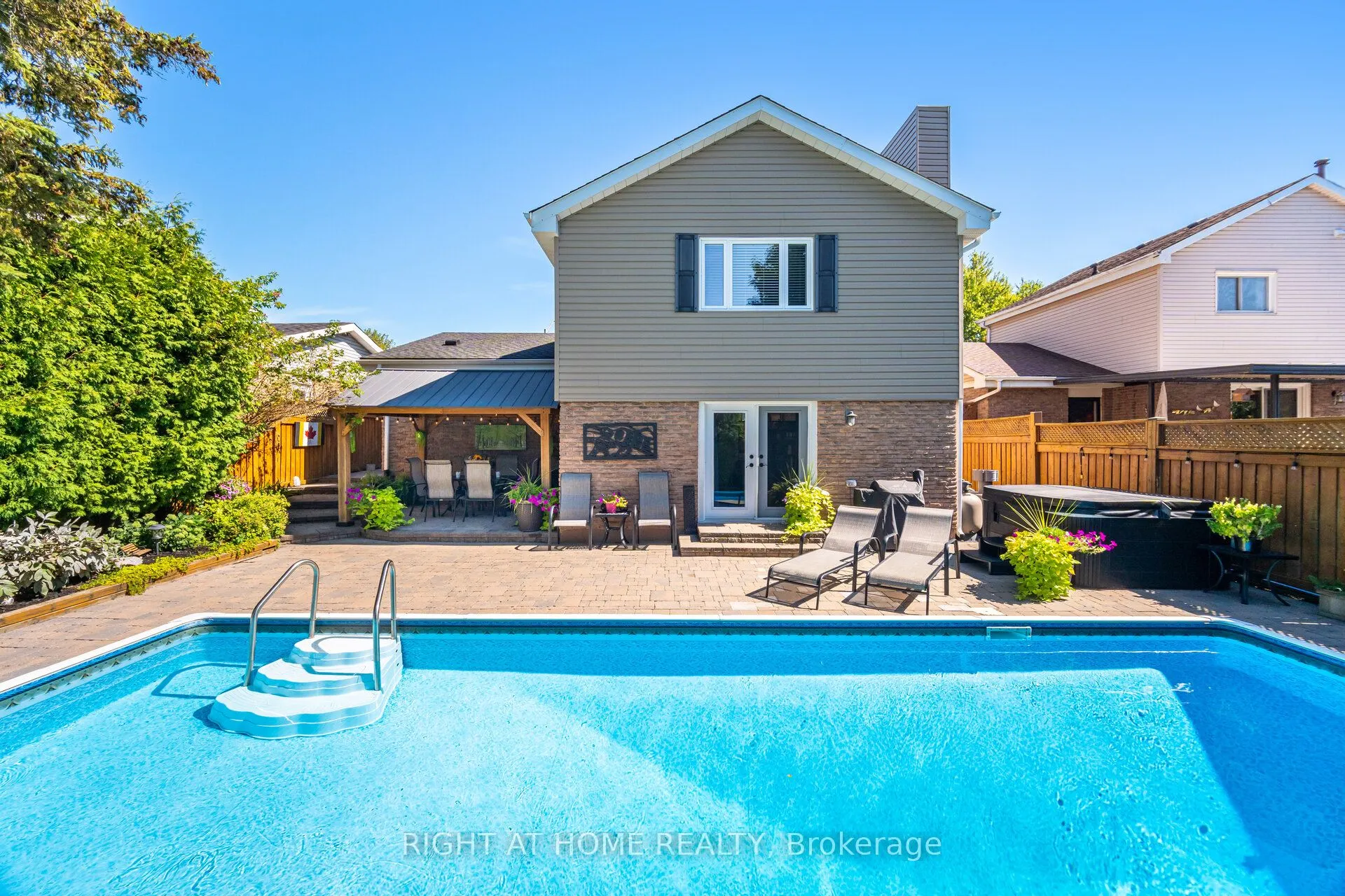 4 Cantrill Court