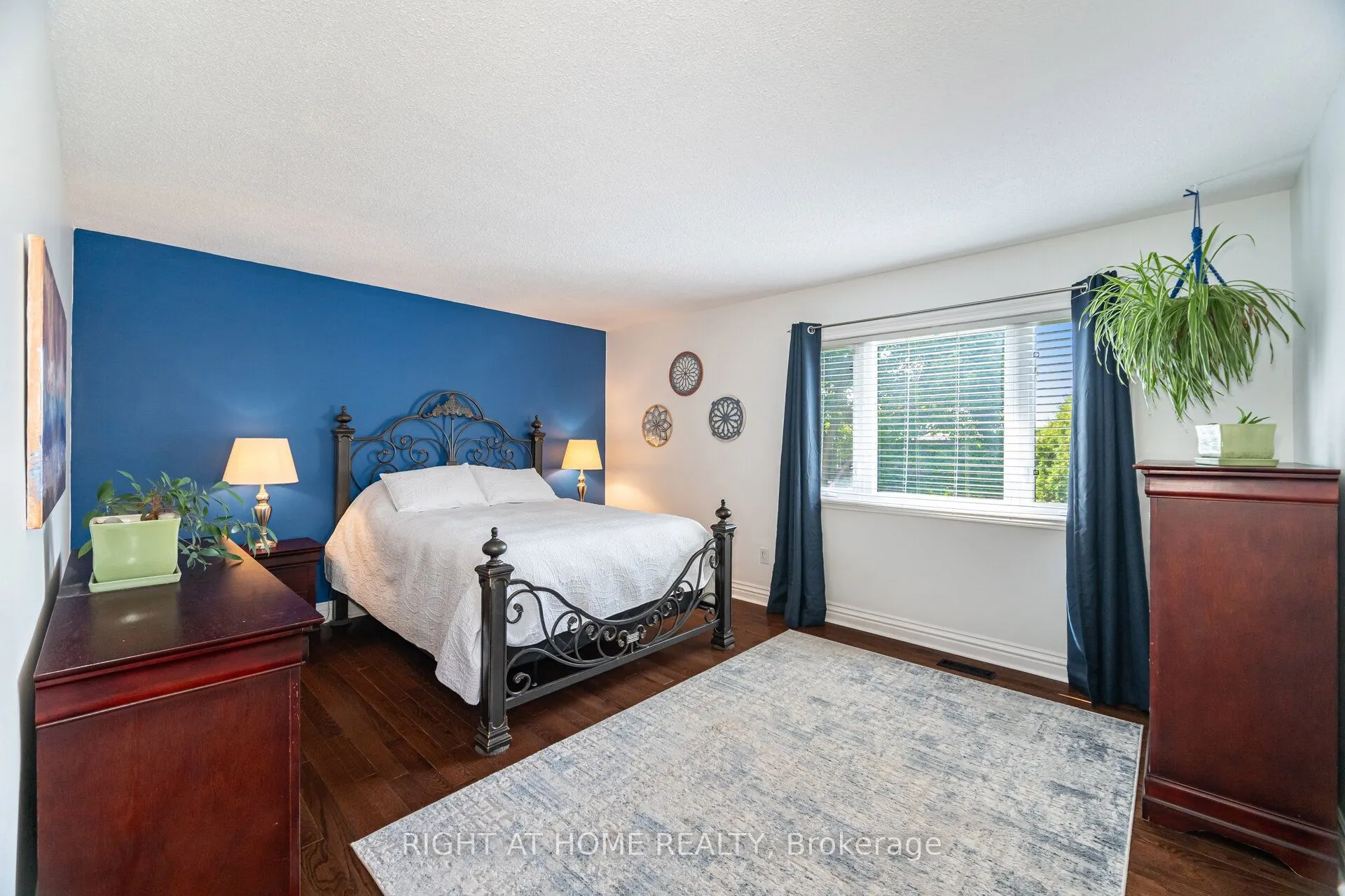 4 Cantrill Court