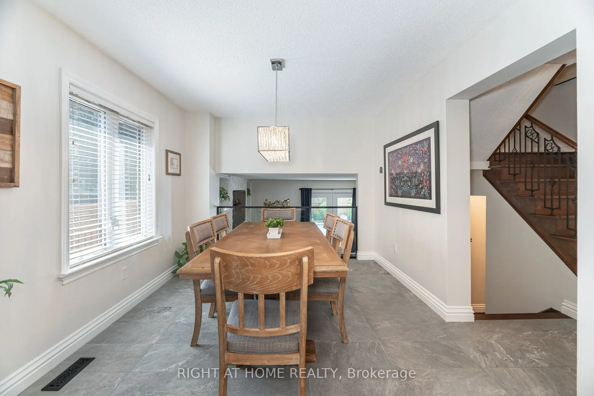 4 Cantrill Court