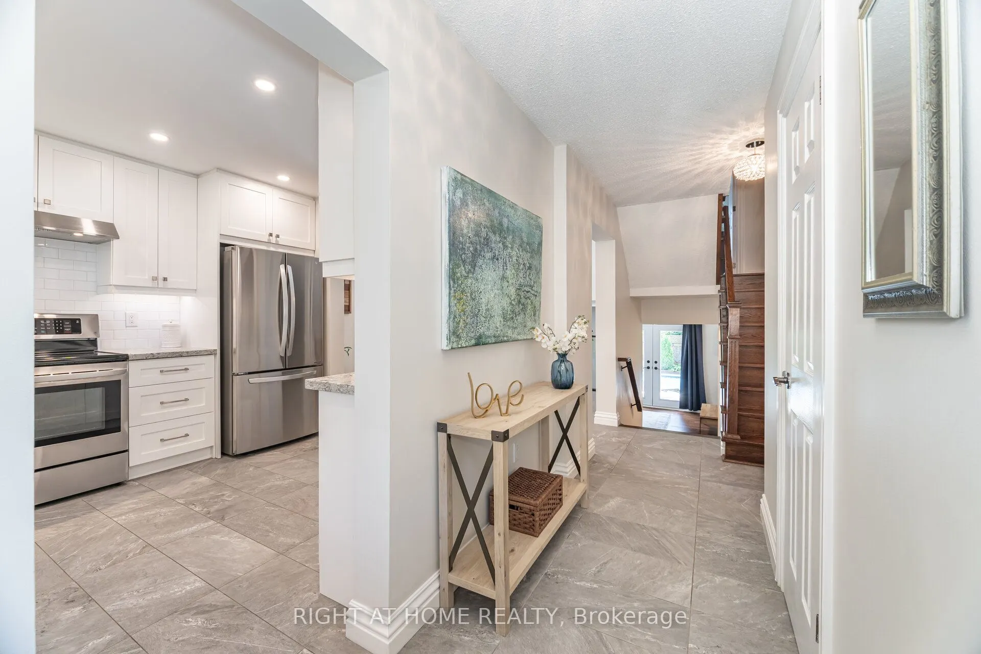 4 Cantrill Court