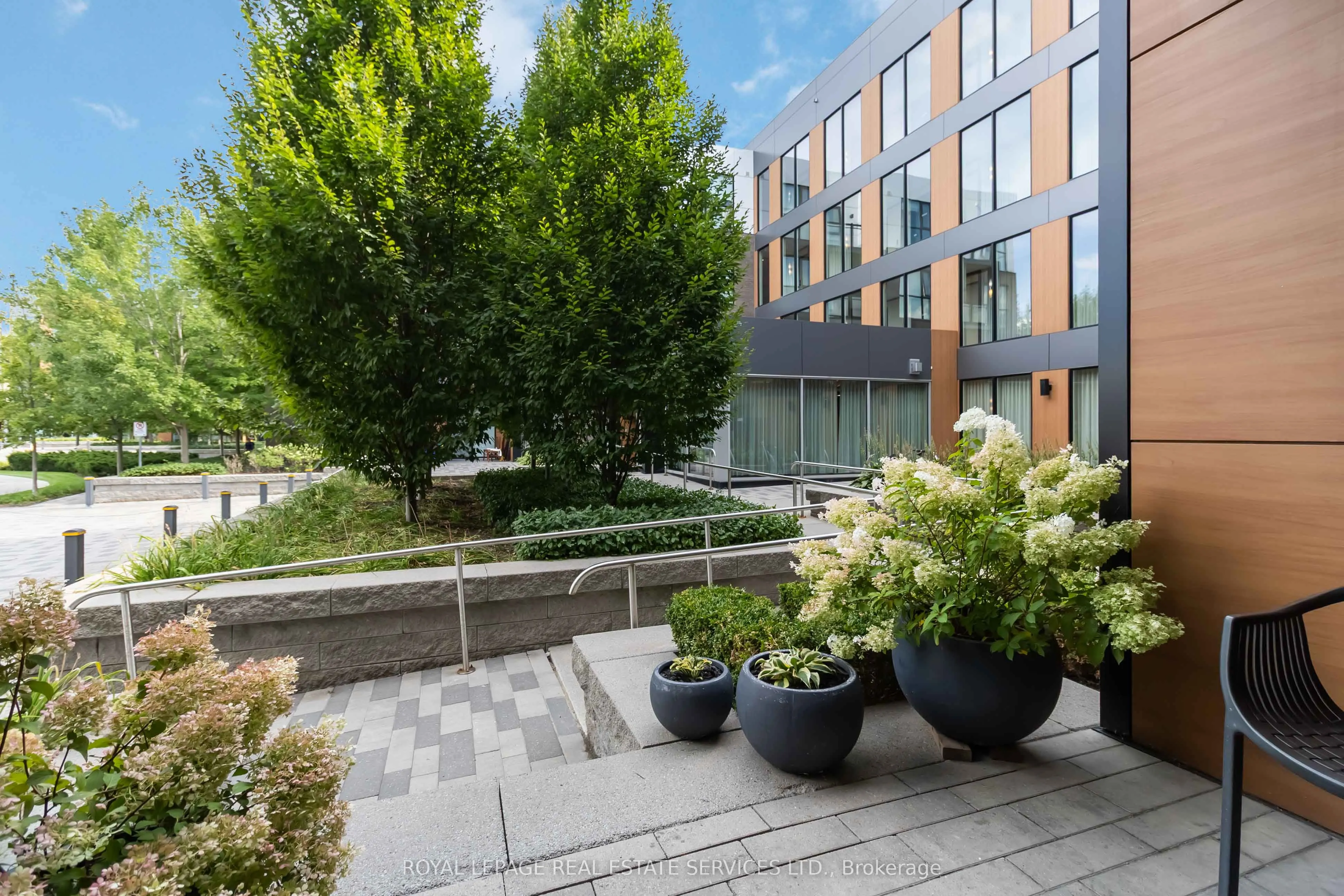 150 Sabina Drive, #108