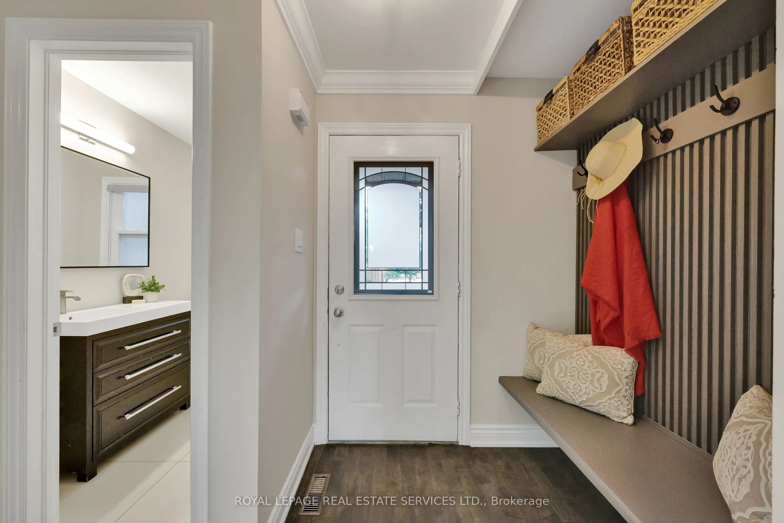 2252 Margot Street E